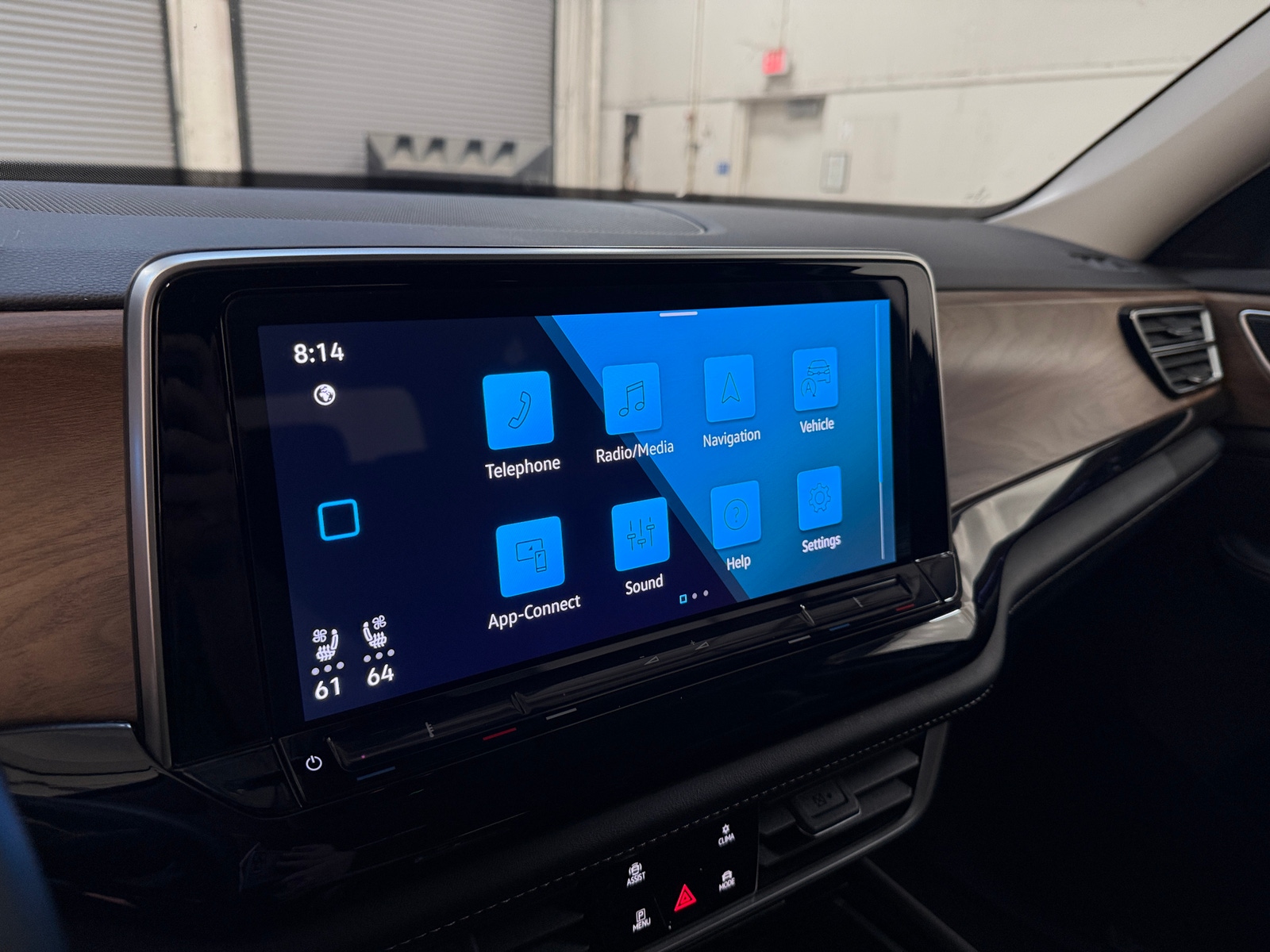 Thumbnail: 2025 Volkswagen Atlas - 3