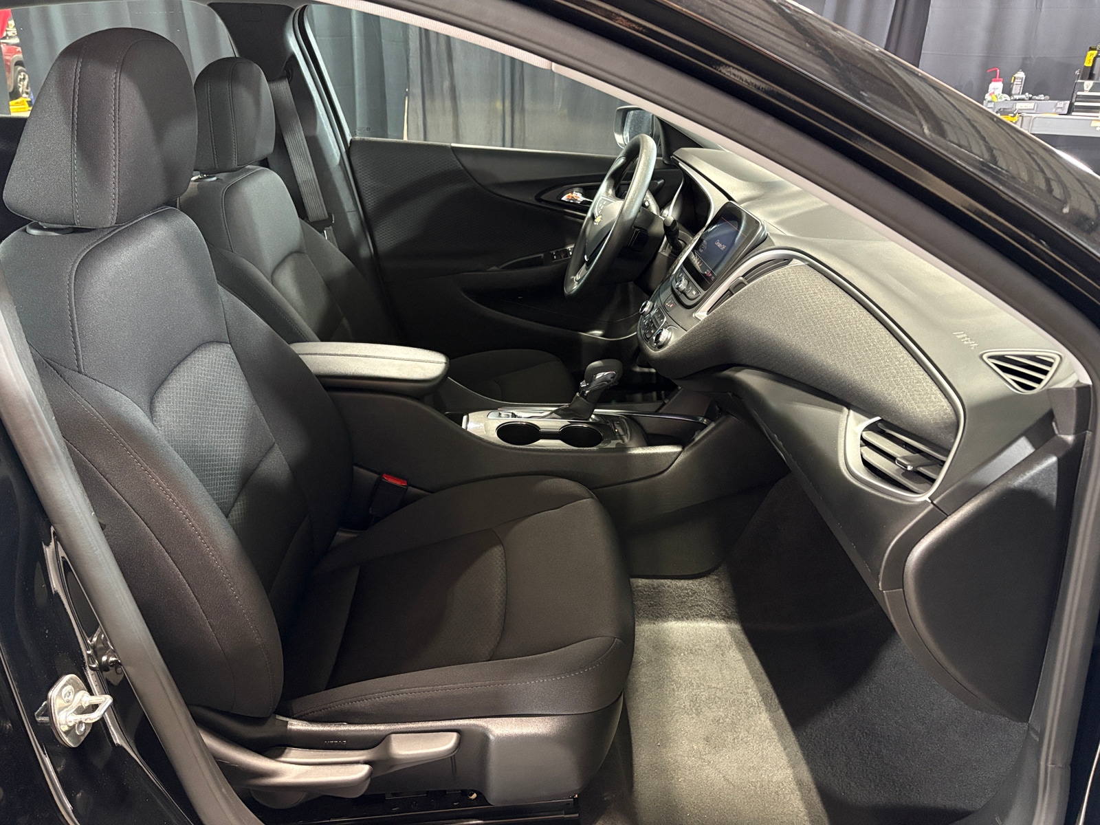 Thumbnail: 2024 Chevrolet Malibu - 2