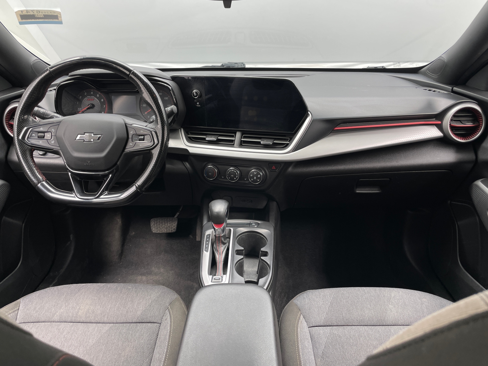 Thumbnail: 2024 Chevrolet Trax - 3