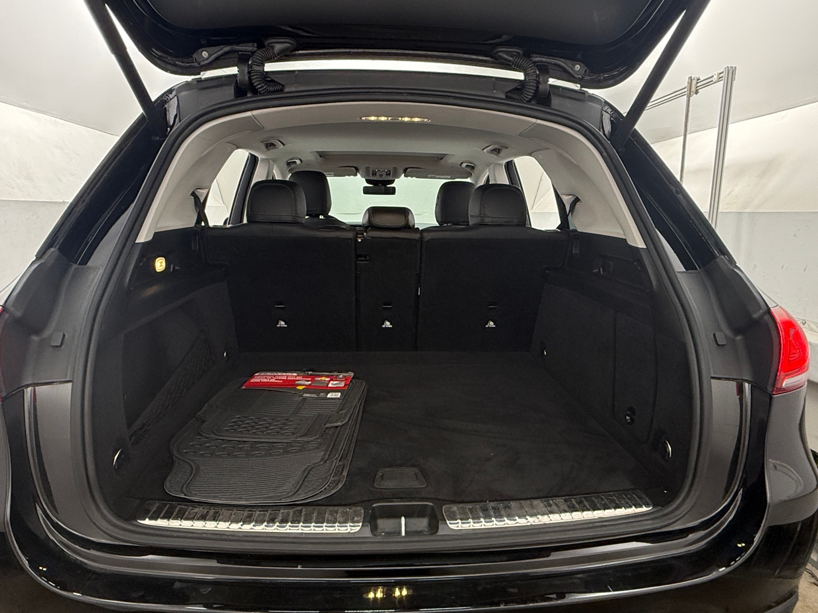 Thumbnail: 2023 Mercedes-Benz GLE - 6