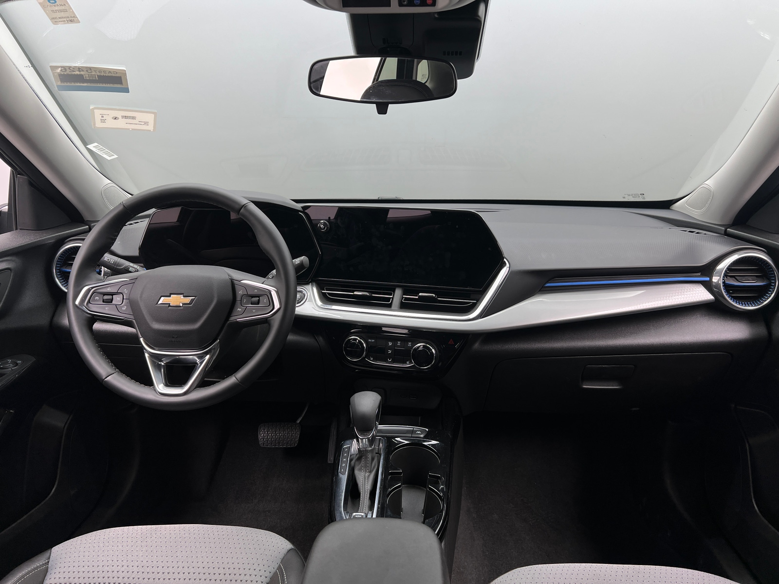 Thumbnail: 2025 Chevrolet Trax - 3