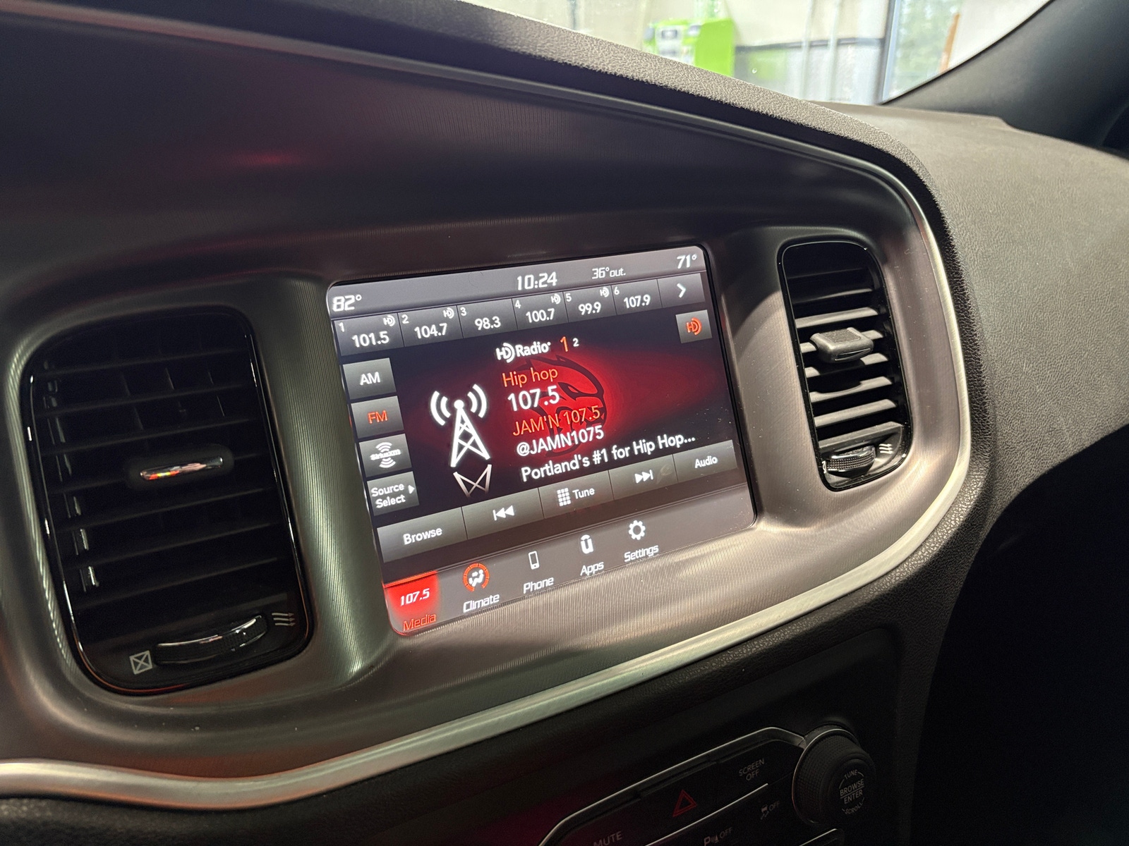 Thumbnail: 2022 Dodge Charger - 4