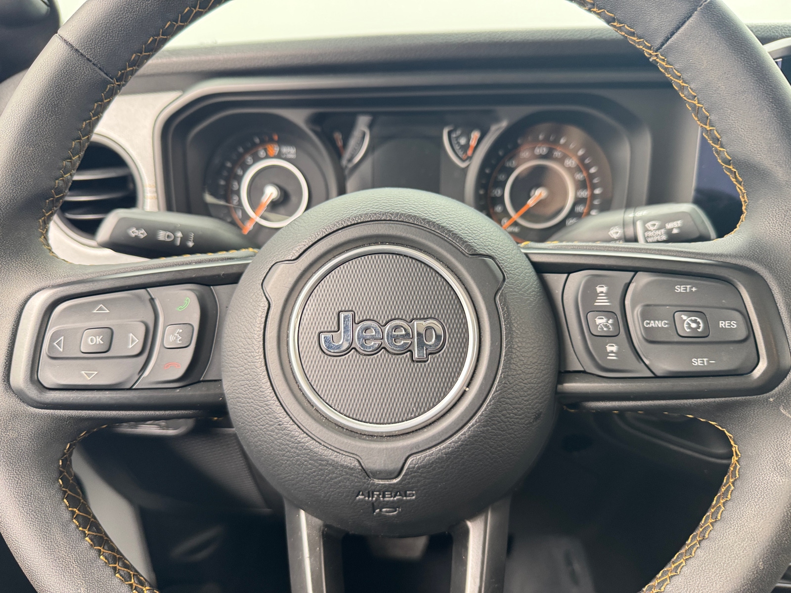 Thumbnail: 2025 Jeep Gladiator - 5