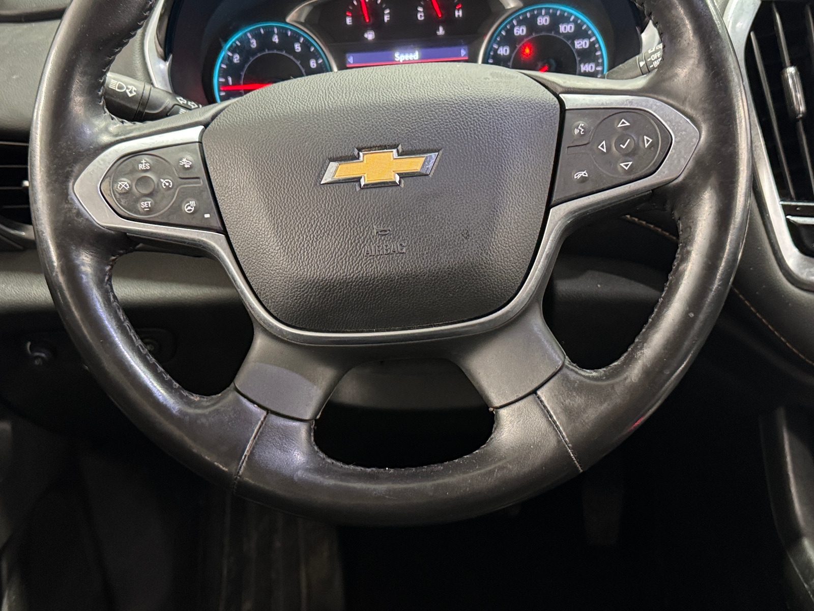 Thumbnail: 2021 Chevrolet Traverse - 4