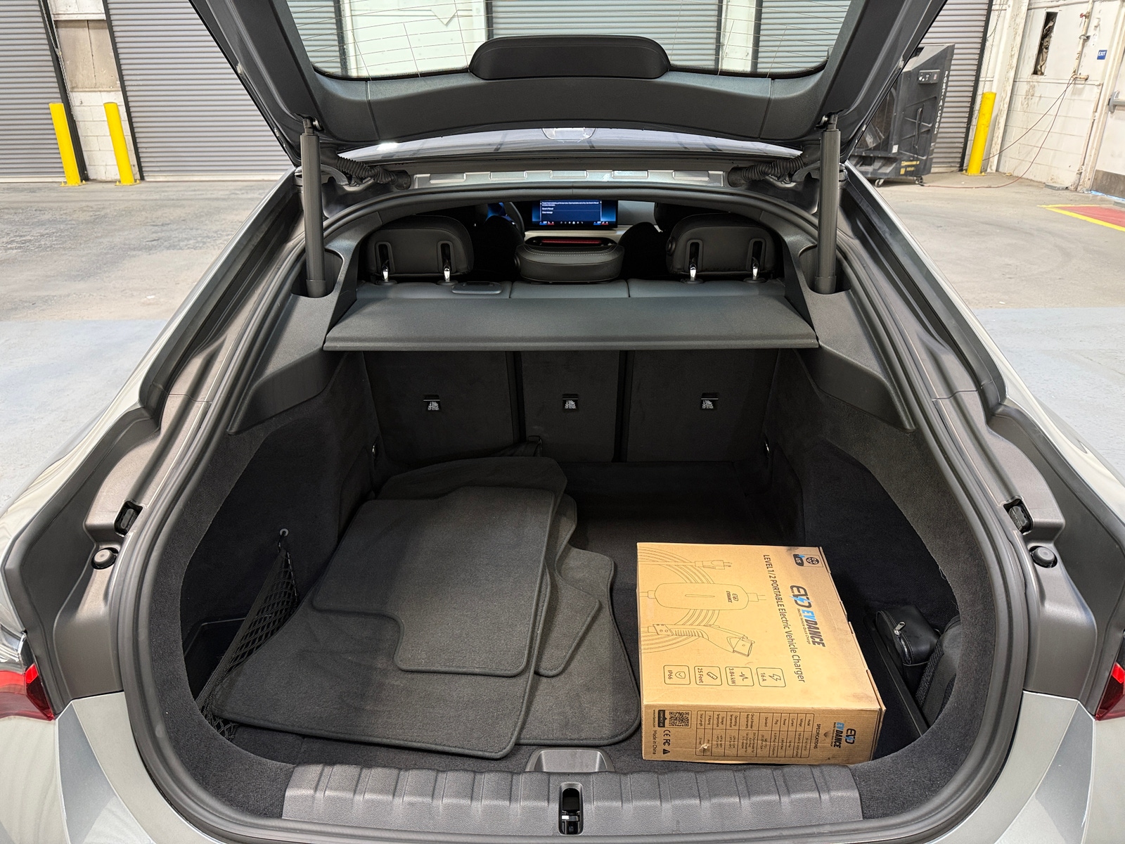 Thumbnail: 2025 BMW i4 - 6