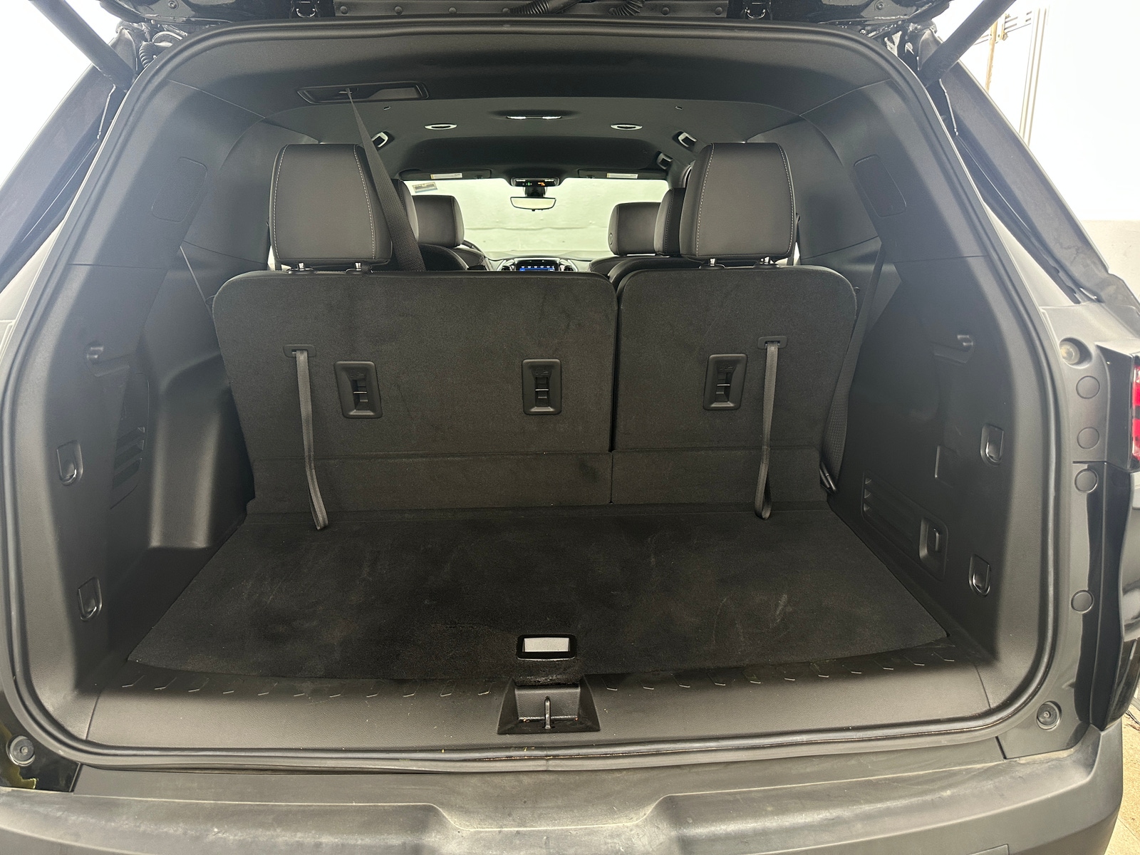 Thumbnail: 2023 Chevrolet Traverse - 6