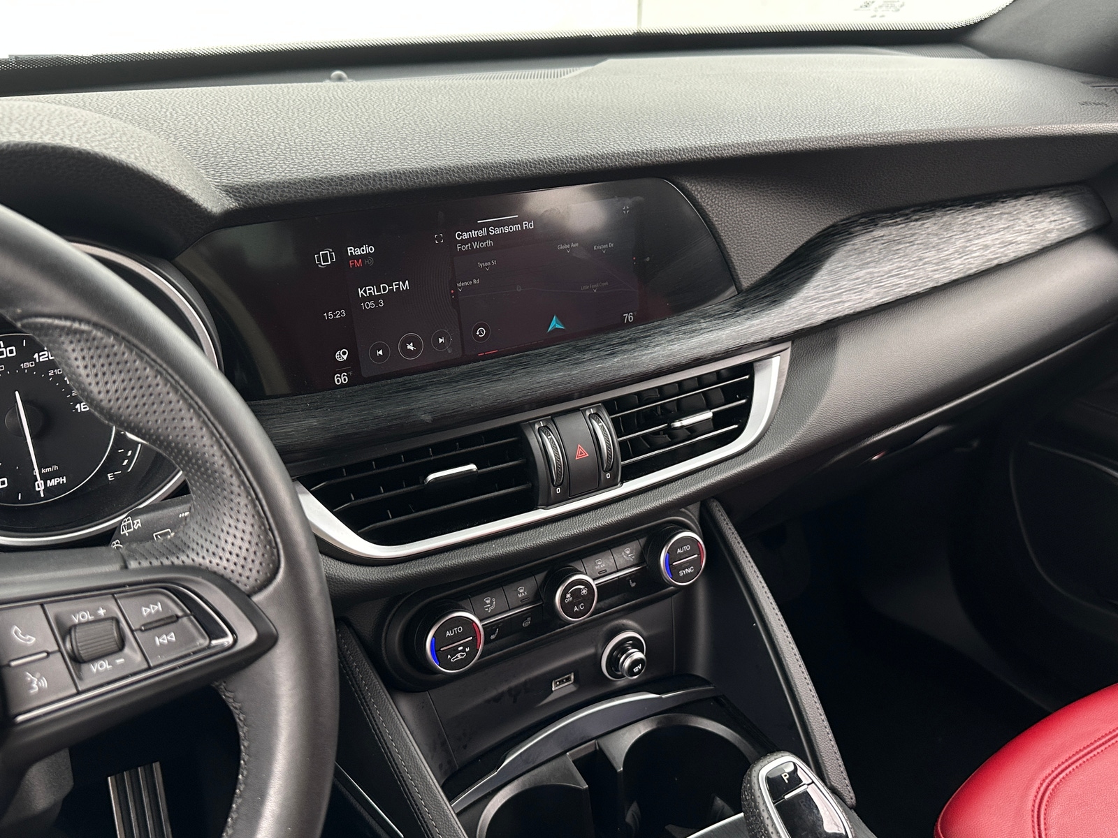 Thumbnail: 2022 Alfa Romeo Stelvio - 3