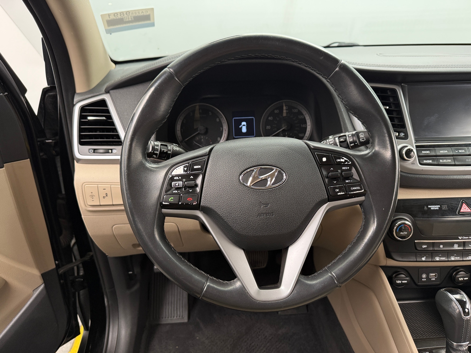 Thumbnail: 2017 Hyundai Tucson - 4