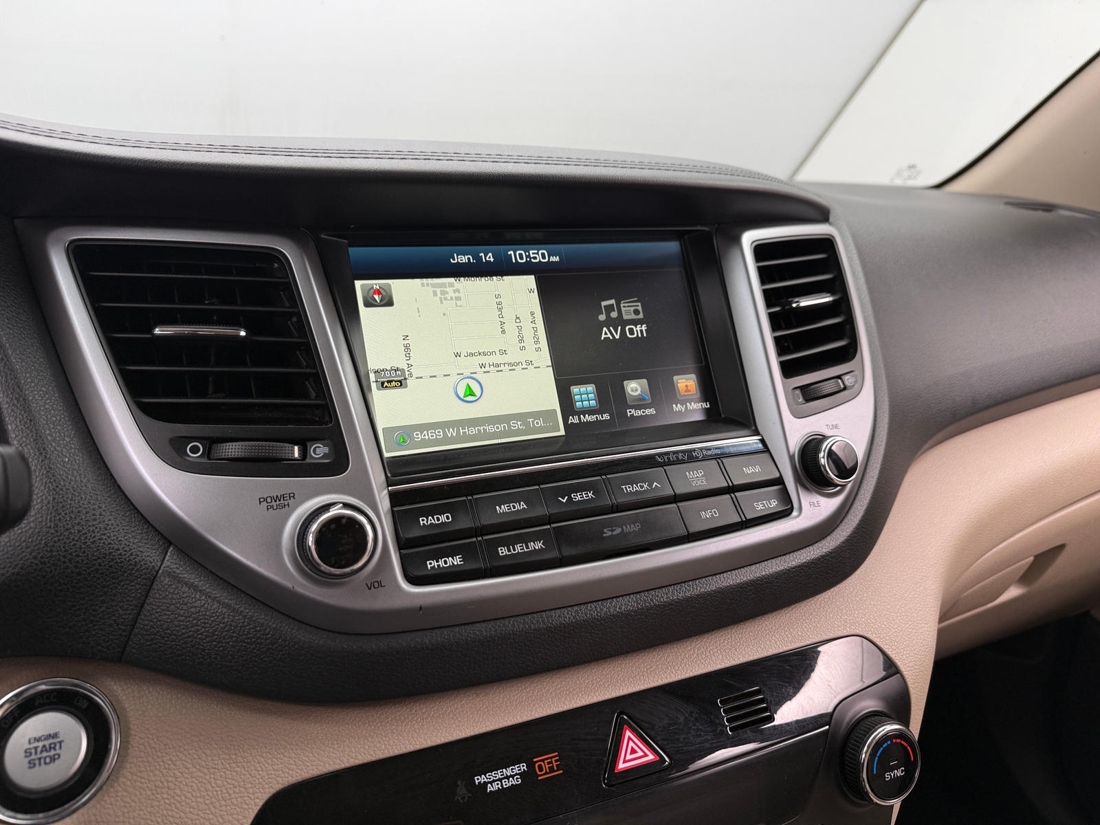 Thumbnail: 2017 Hyundai Tucson - 3