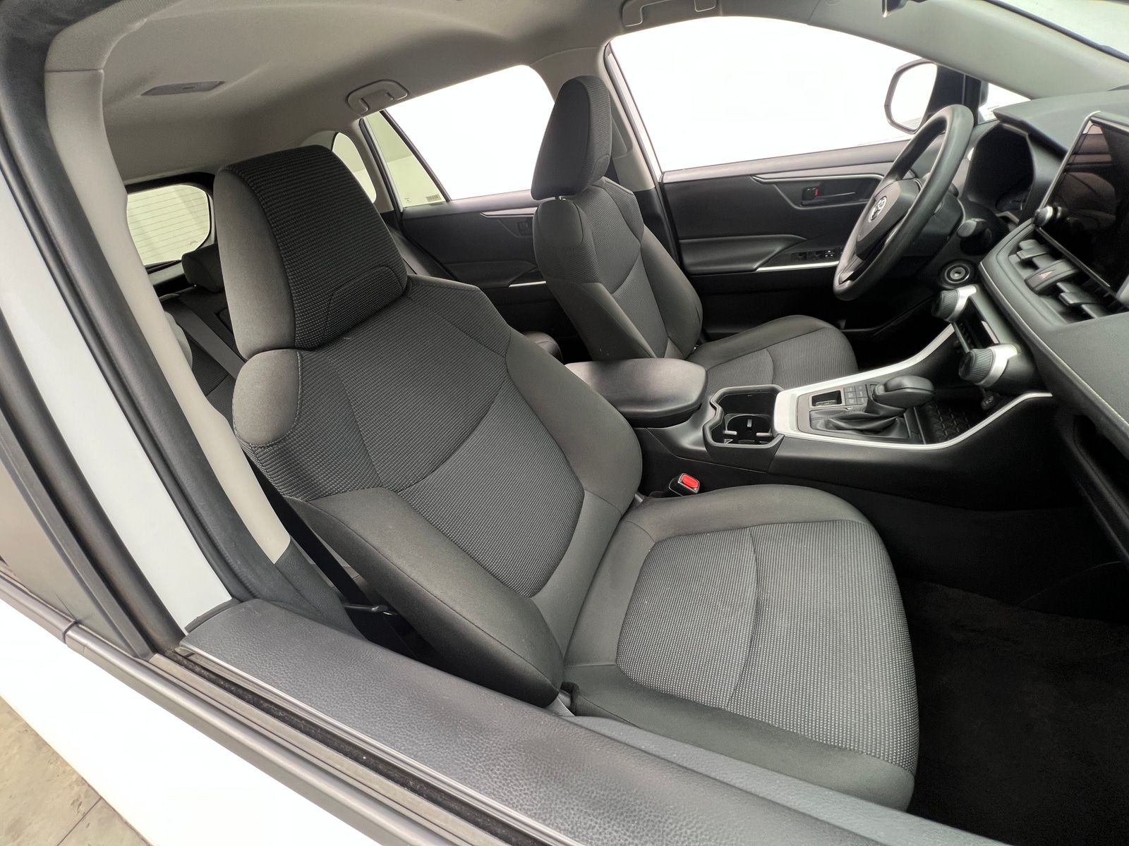 Thumbnail: 2024 Toyota RAV4 - 2