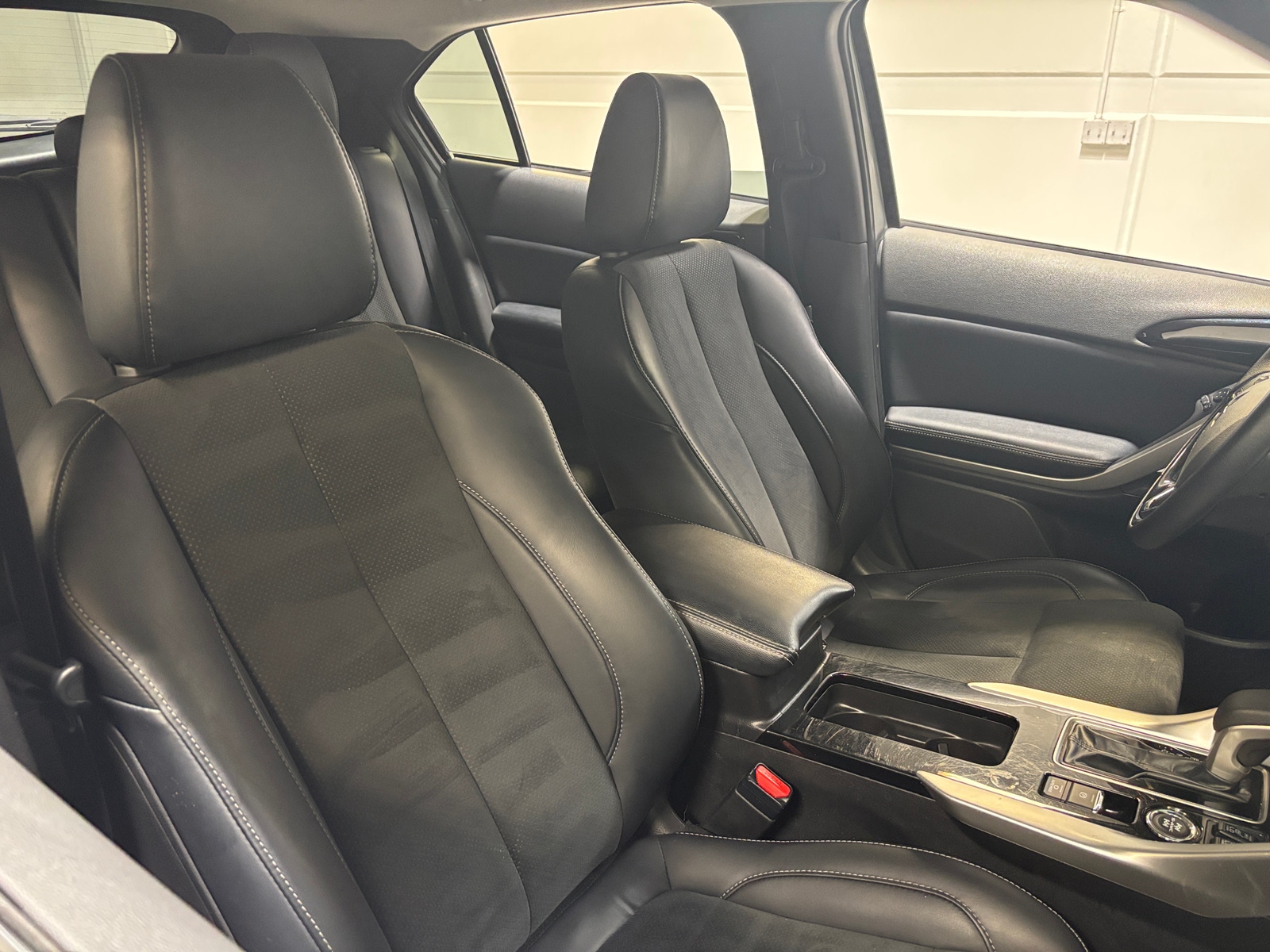 Thumbnail: 2024 Mitsubishi Eclipse Cross - 2