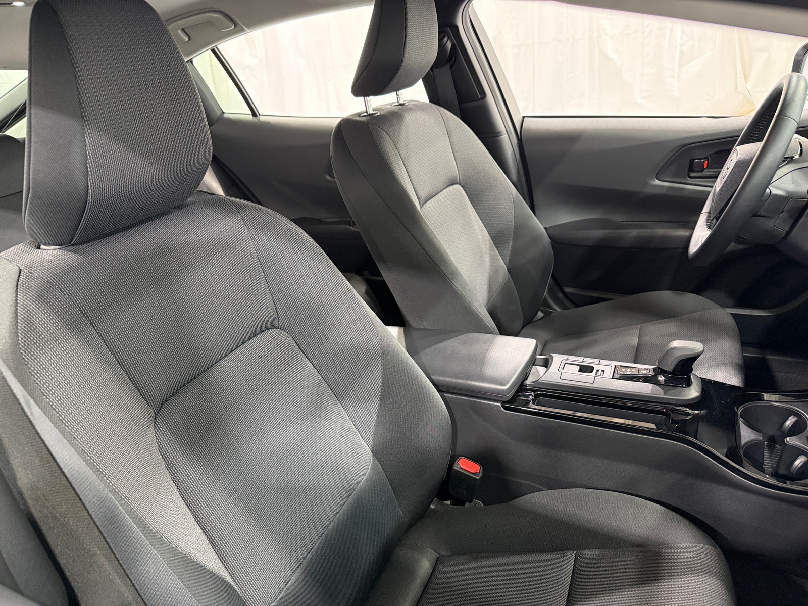 Thumbnail: 2025 Toyota Prius - 2