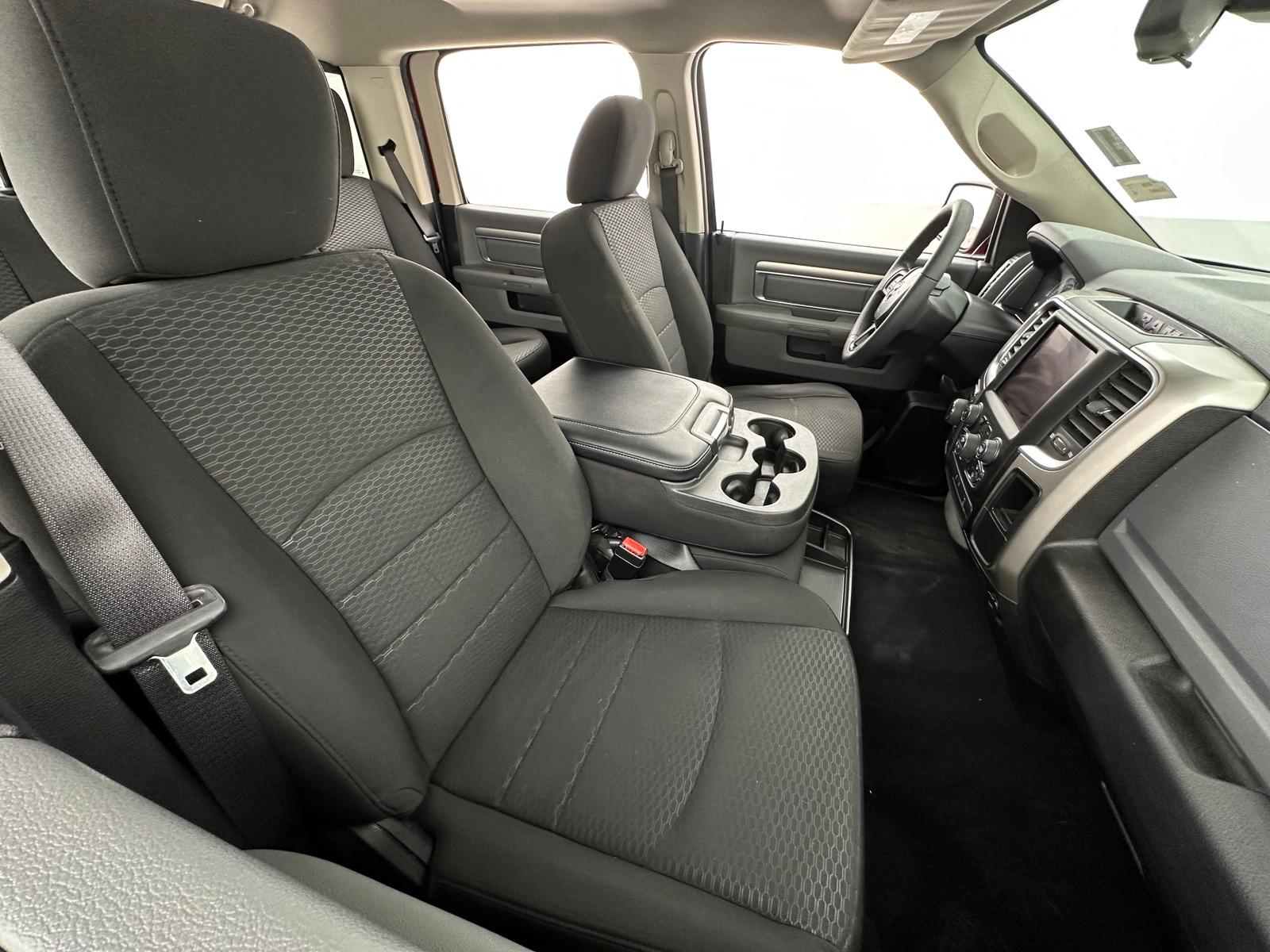 Thumbnail: 2019 RAM 1500 Classic - 2