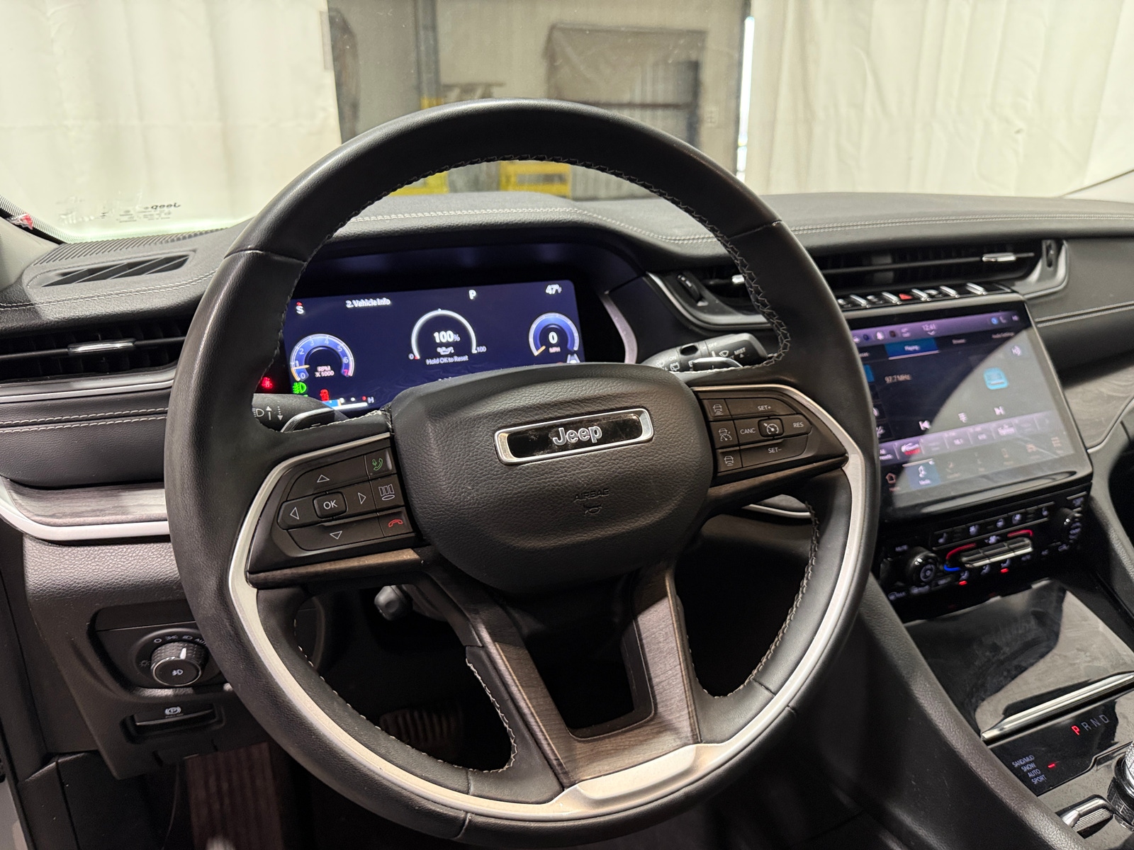 Thumbnail: 2023 Jeep Grand Cherokee - 4