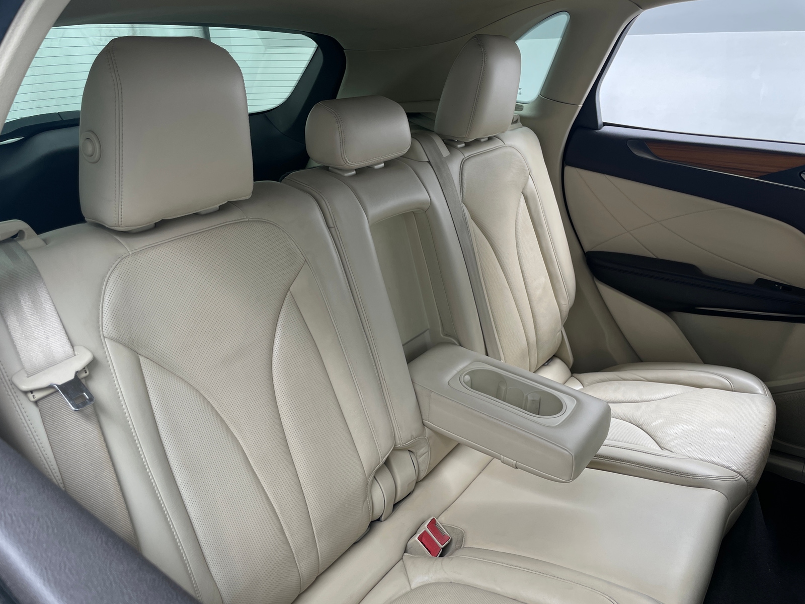 Thumbnail: 2015 Lincoln MKC - 5