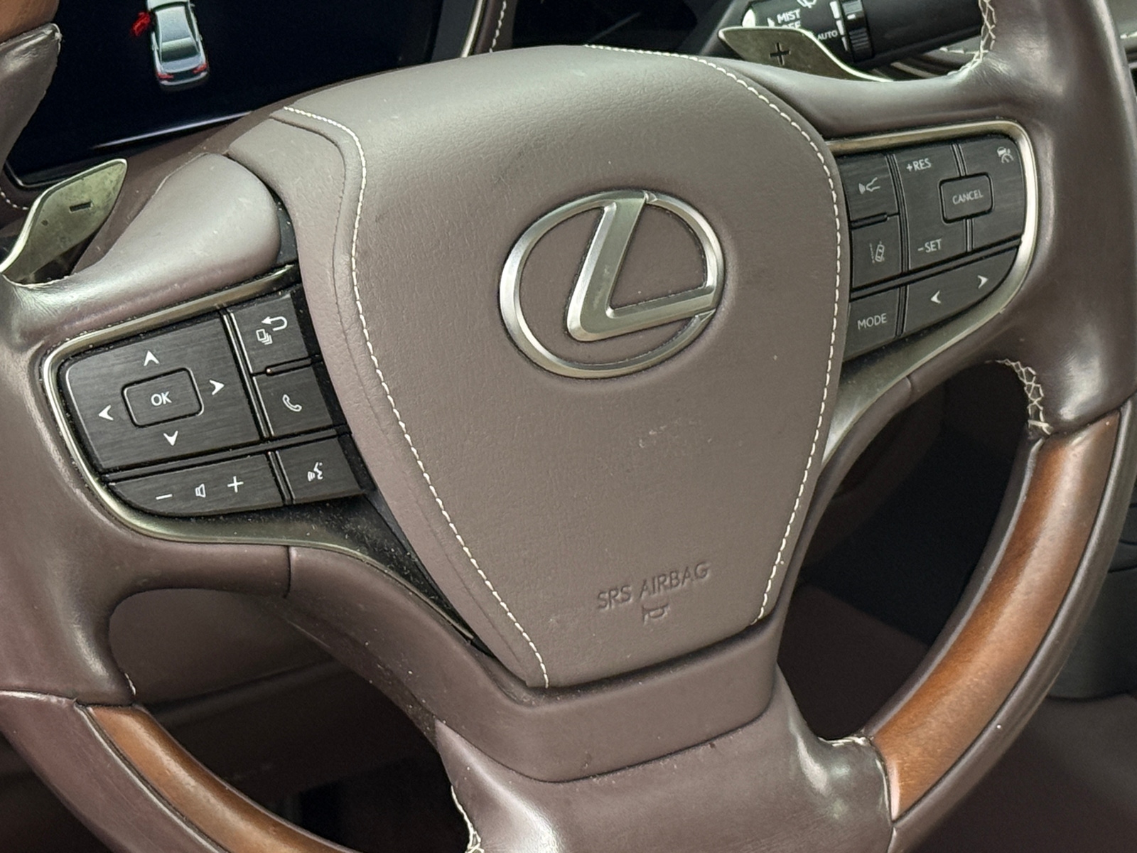 Thumbnail: 2018 Lexus LS - 4