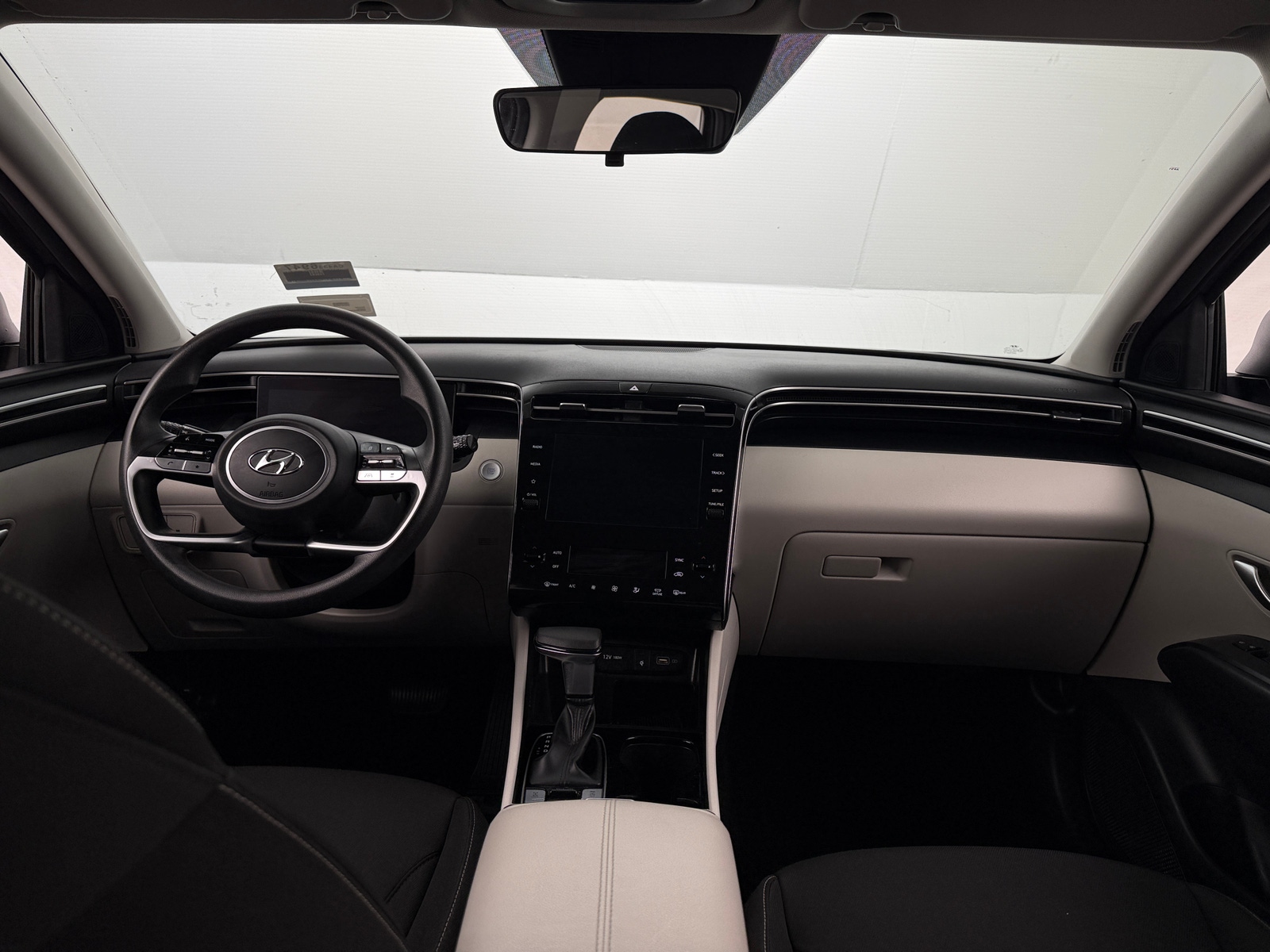 Thumbnail: 2024 Hyundai Tucson - 3