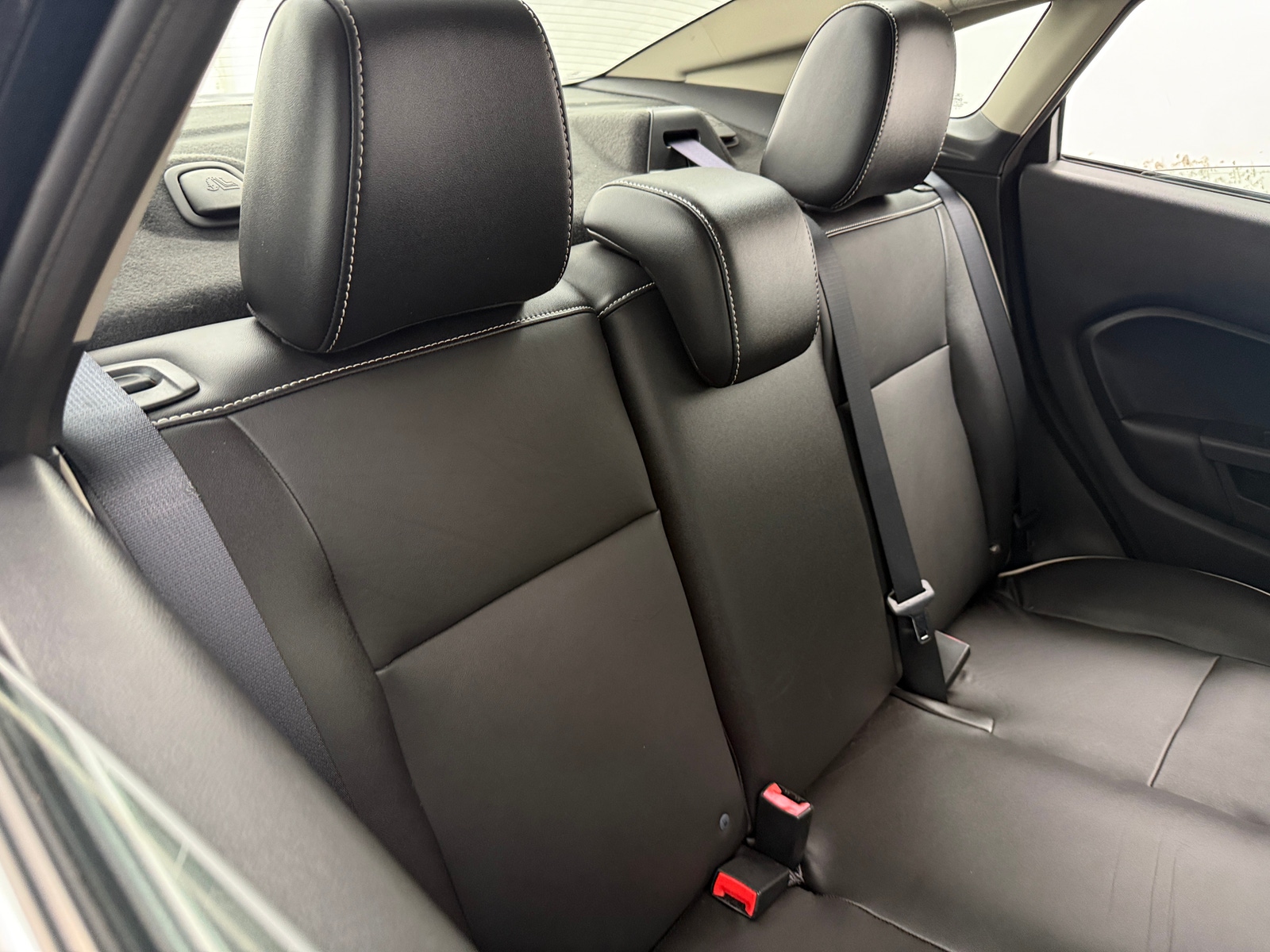 Thumbnail: 2011 Ford Fiesta - 6