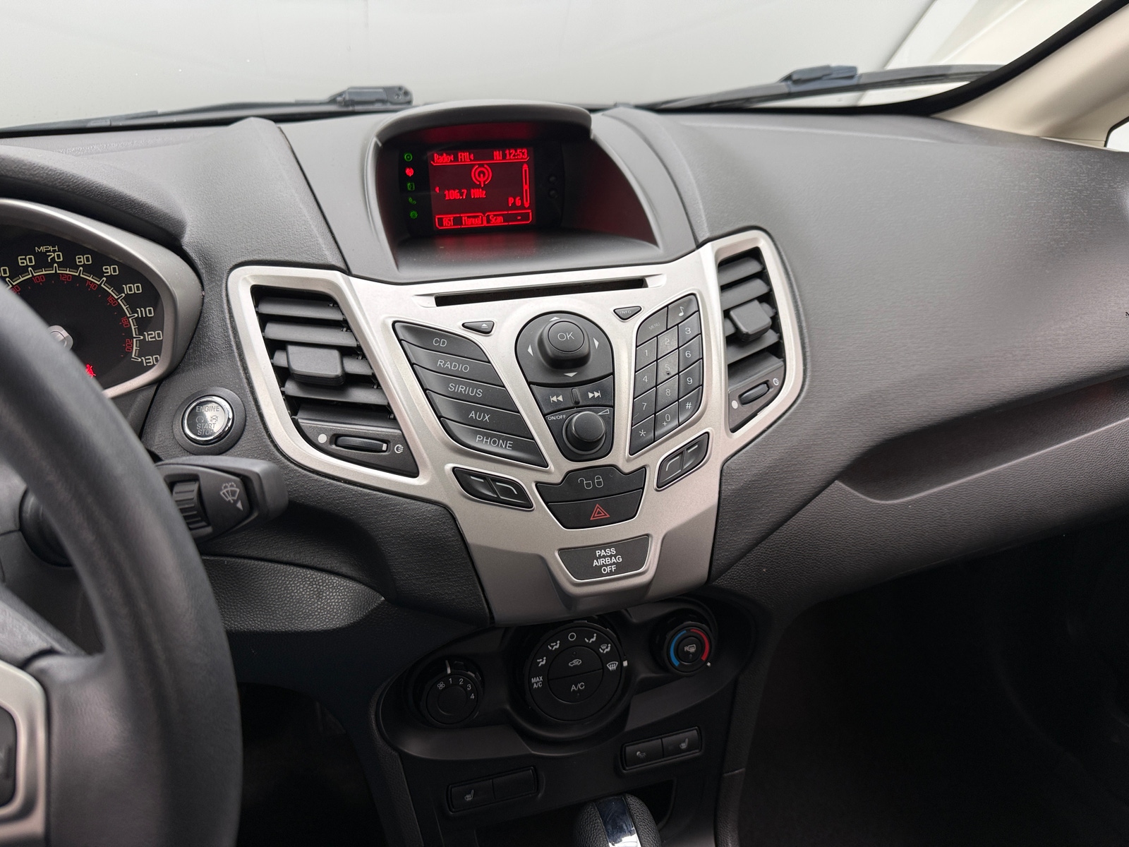 Thumbnail: 2011 Ford Fiesta - 4