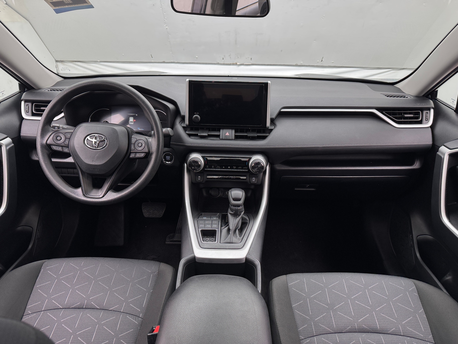 Thumbnail: 2025 Toyota RAV4 - 3