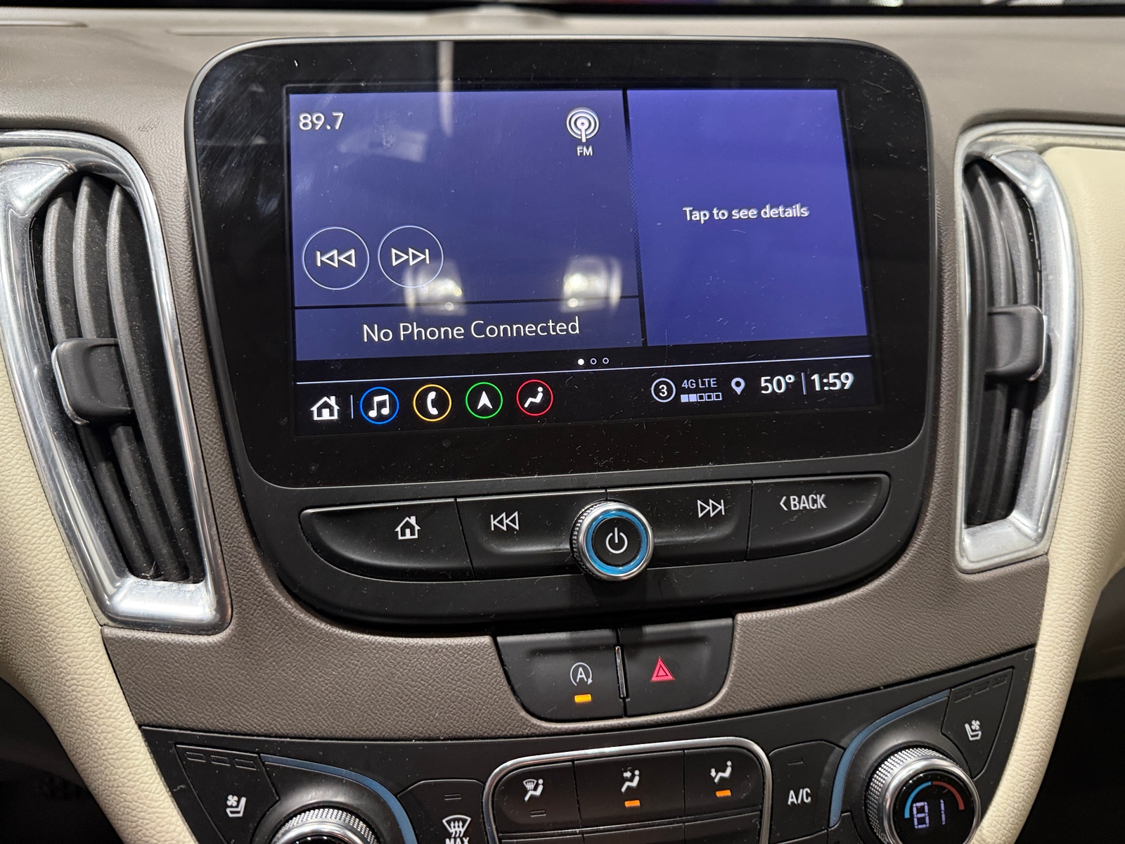 Thumbnail: 2024 Chevrolet Malibu - 3