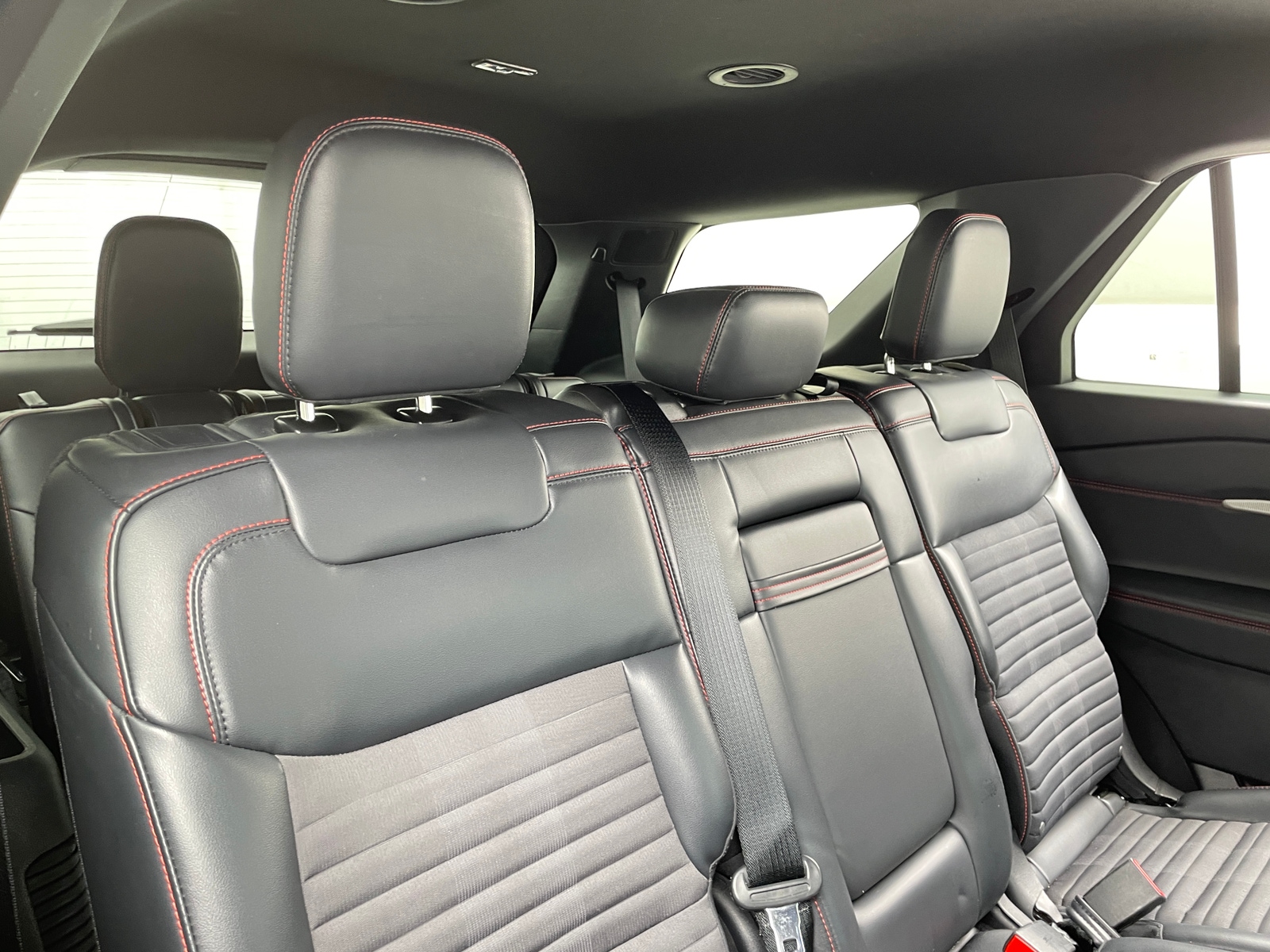 Thumbnail: 2025 Ford Explorer - 5