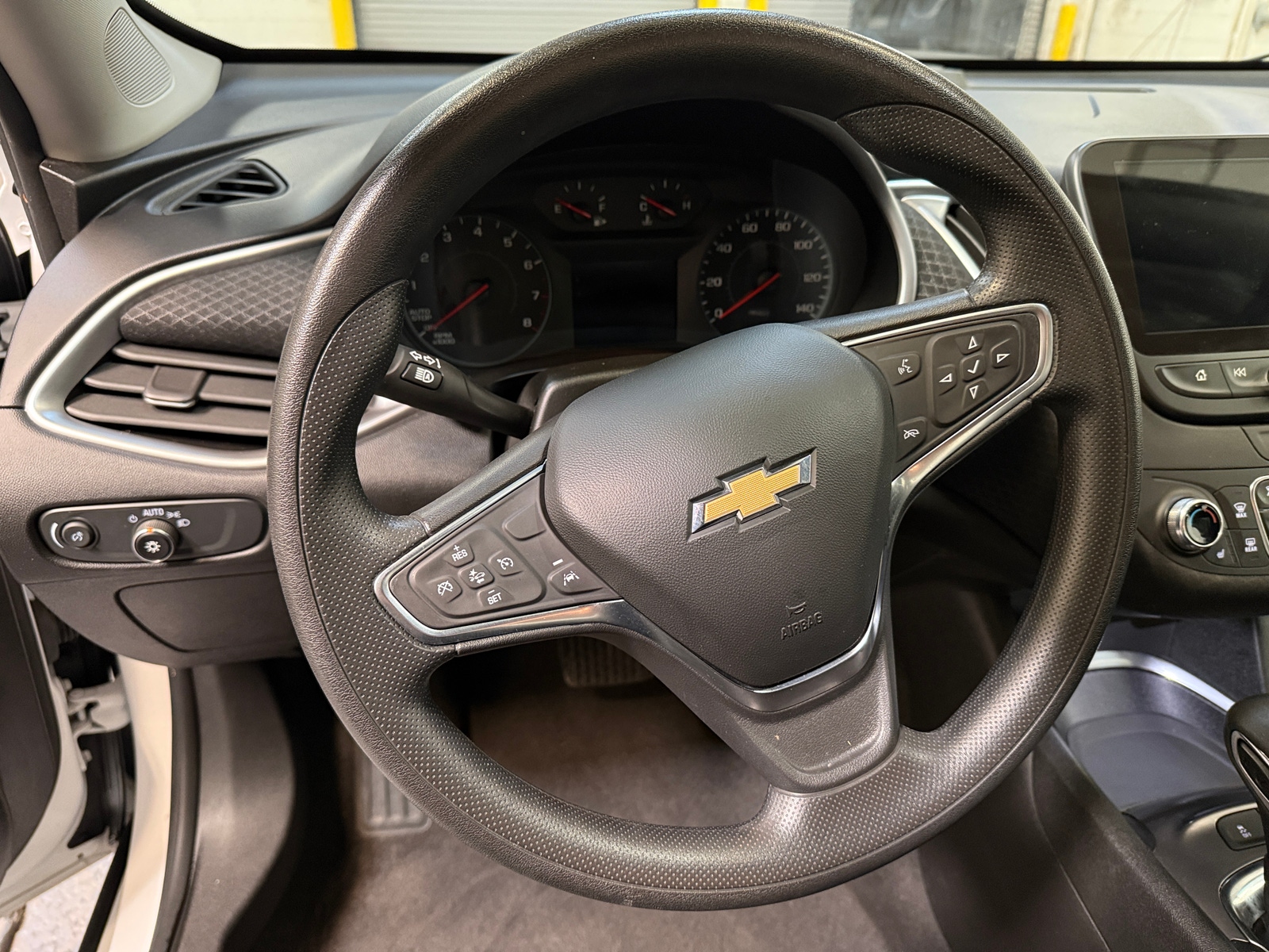 Thumbnail: 2024 Chevrolet Malibu - 5