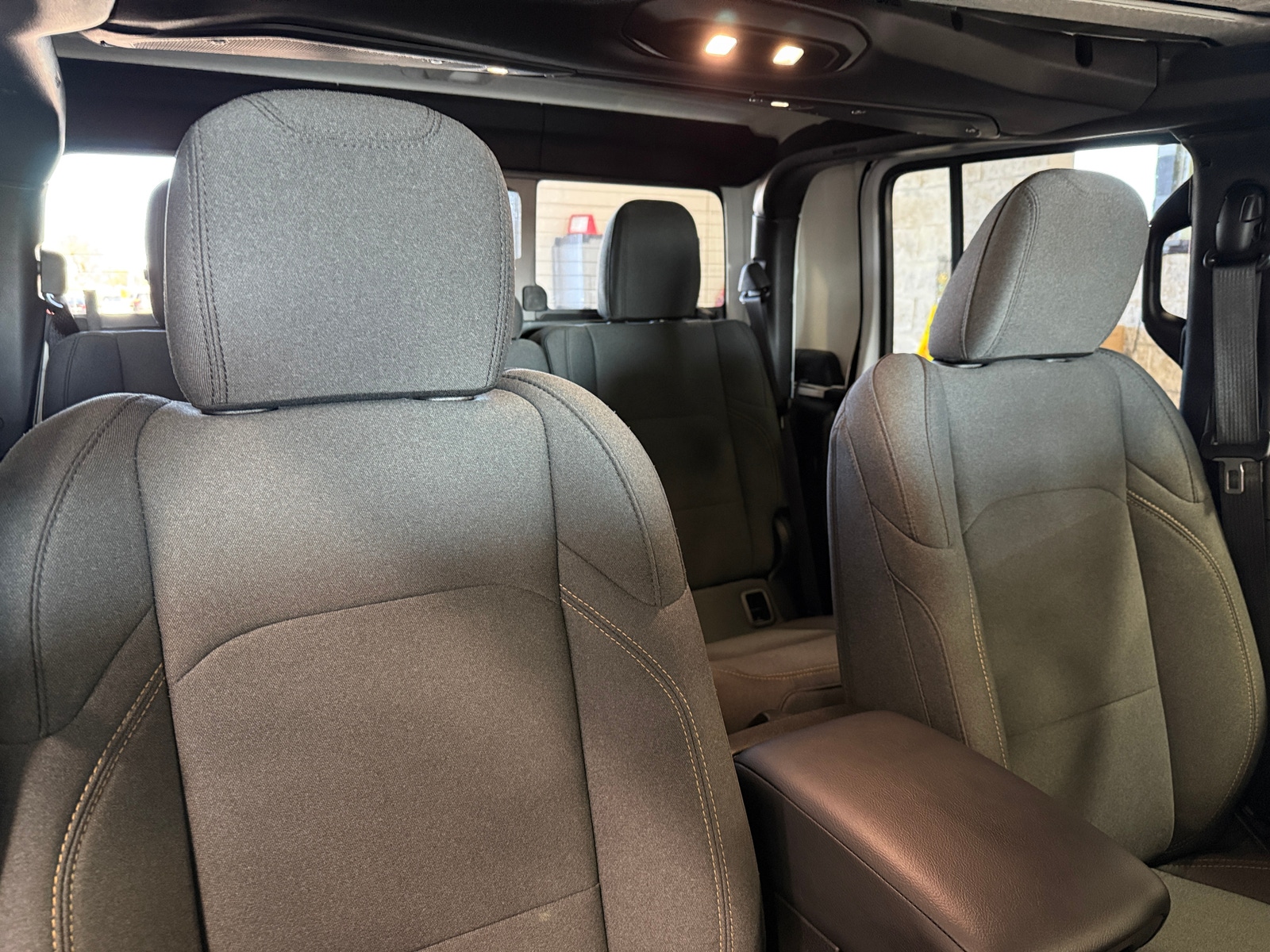 Thumbnail: 2025 Jeep Gladiator - 2