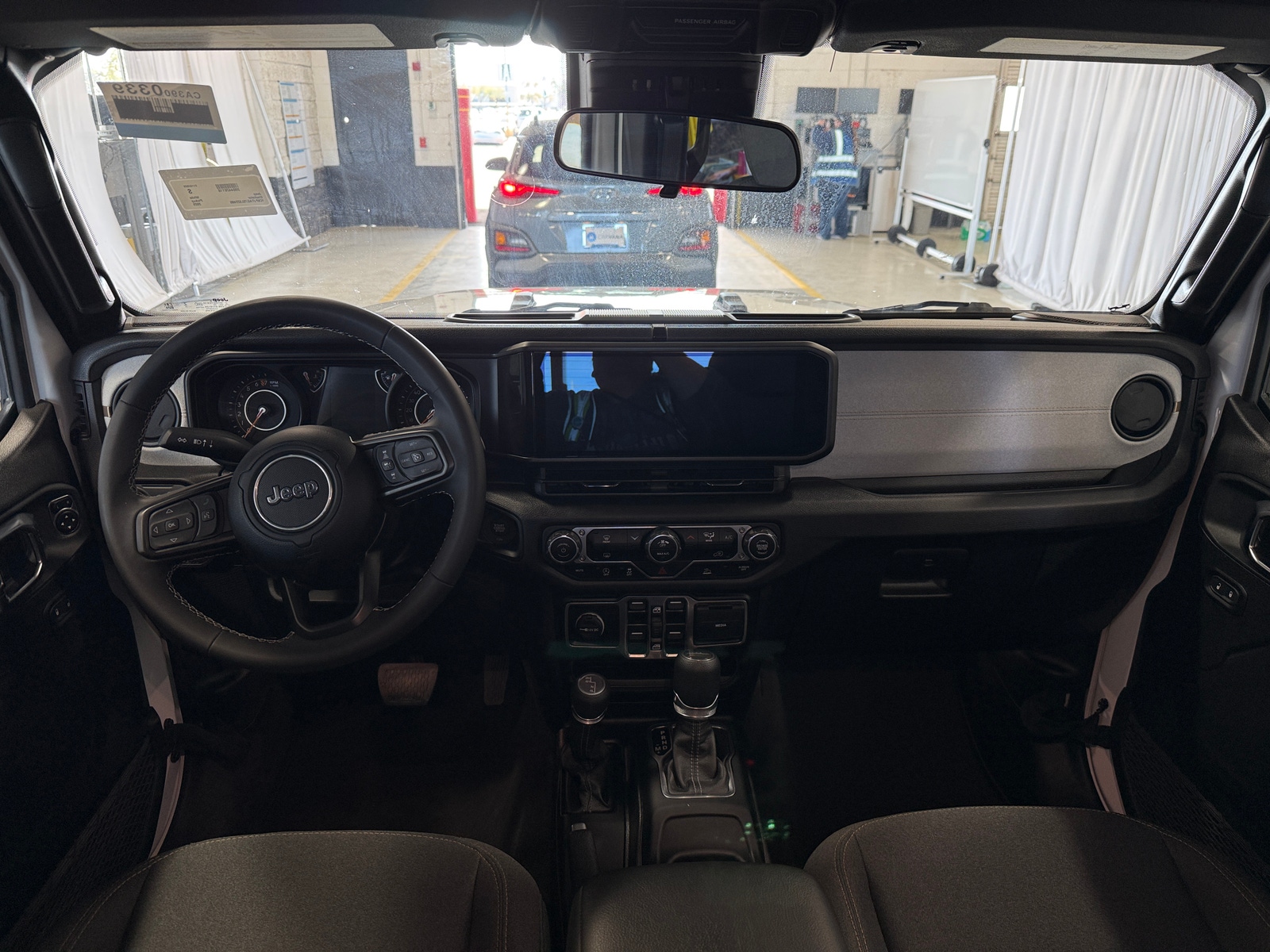 Thumbnail: 2025 Jeep Gladiator - 3