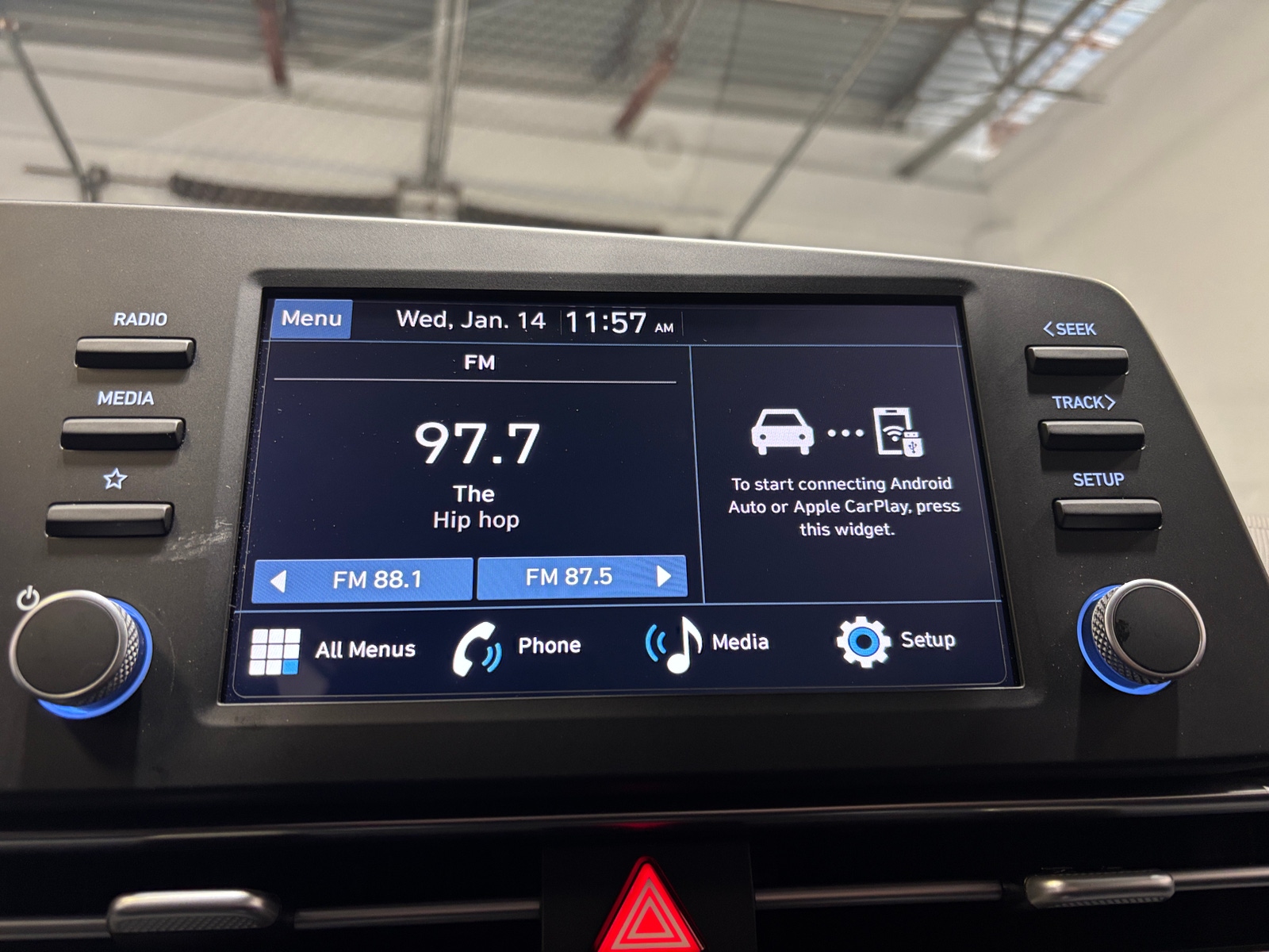 Thumbnail: 2025 Hyundai Elantra - 4