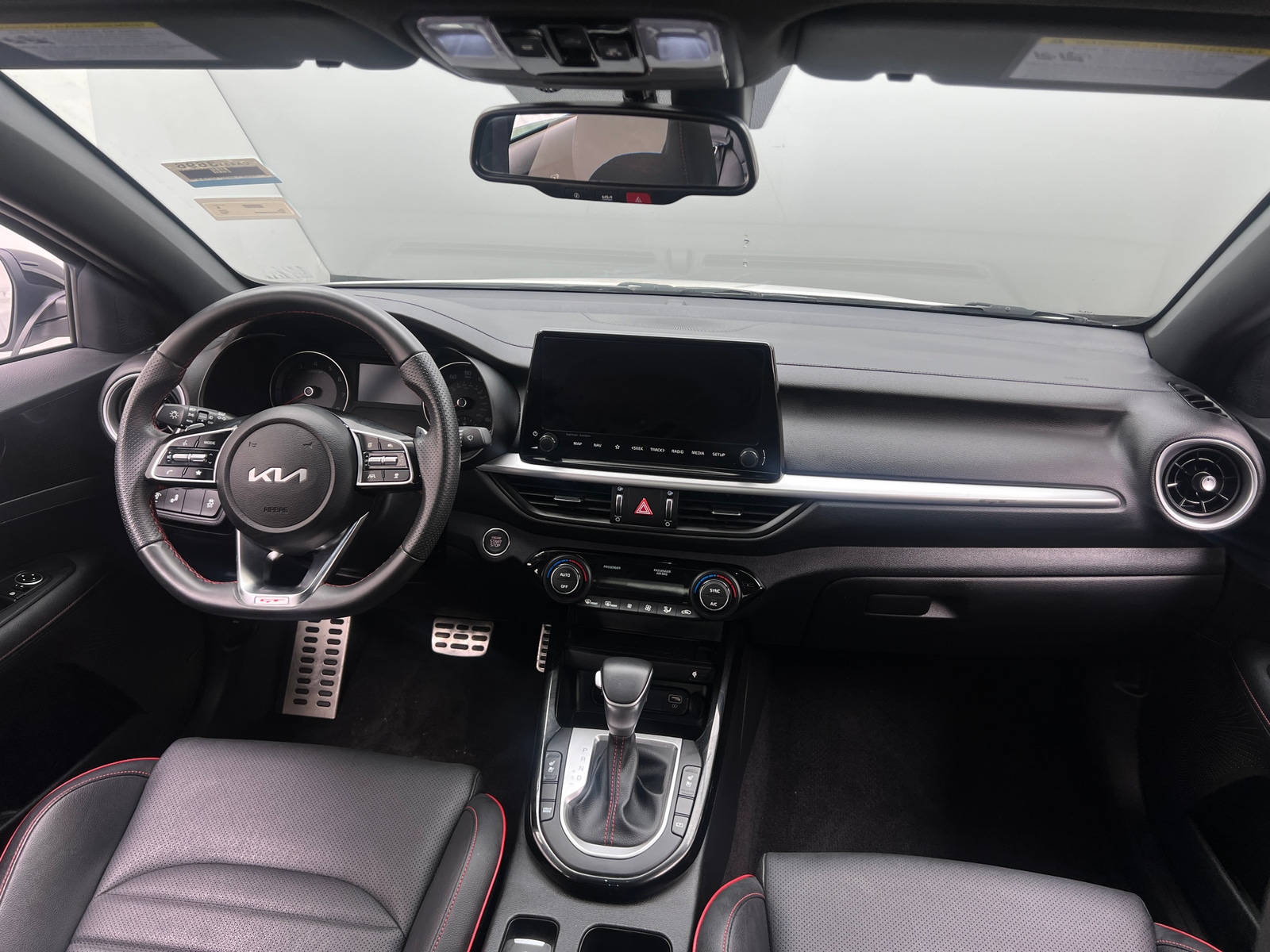 Thumbnail: 2023 Kia Forte - 3