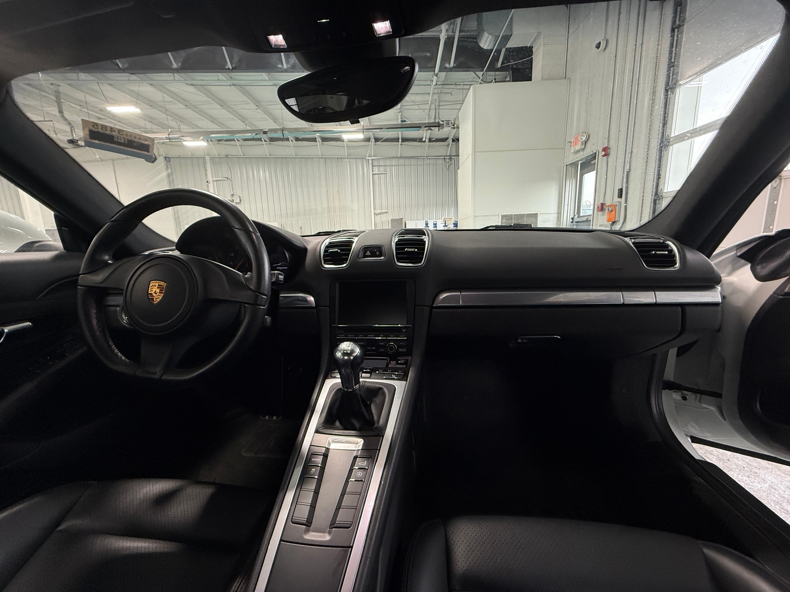 Thumbnail: 2016 Porsche Cayman - 2