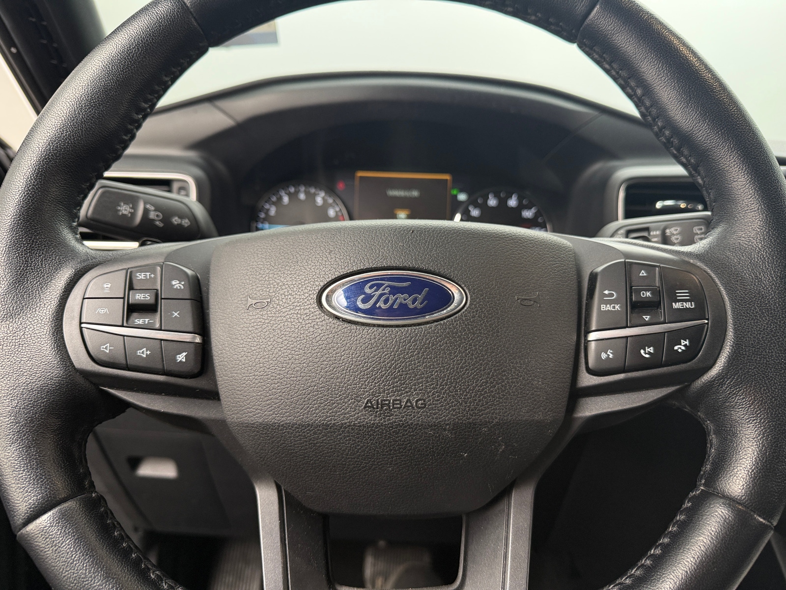 Thumbnail: 2020 Ford Explorer - 5