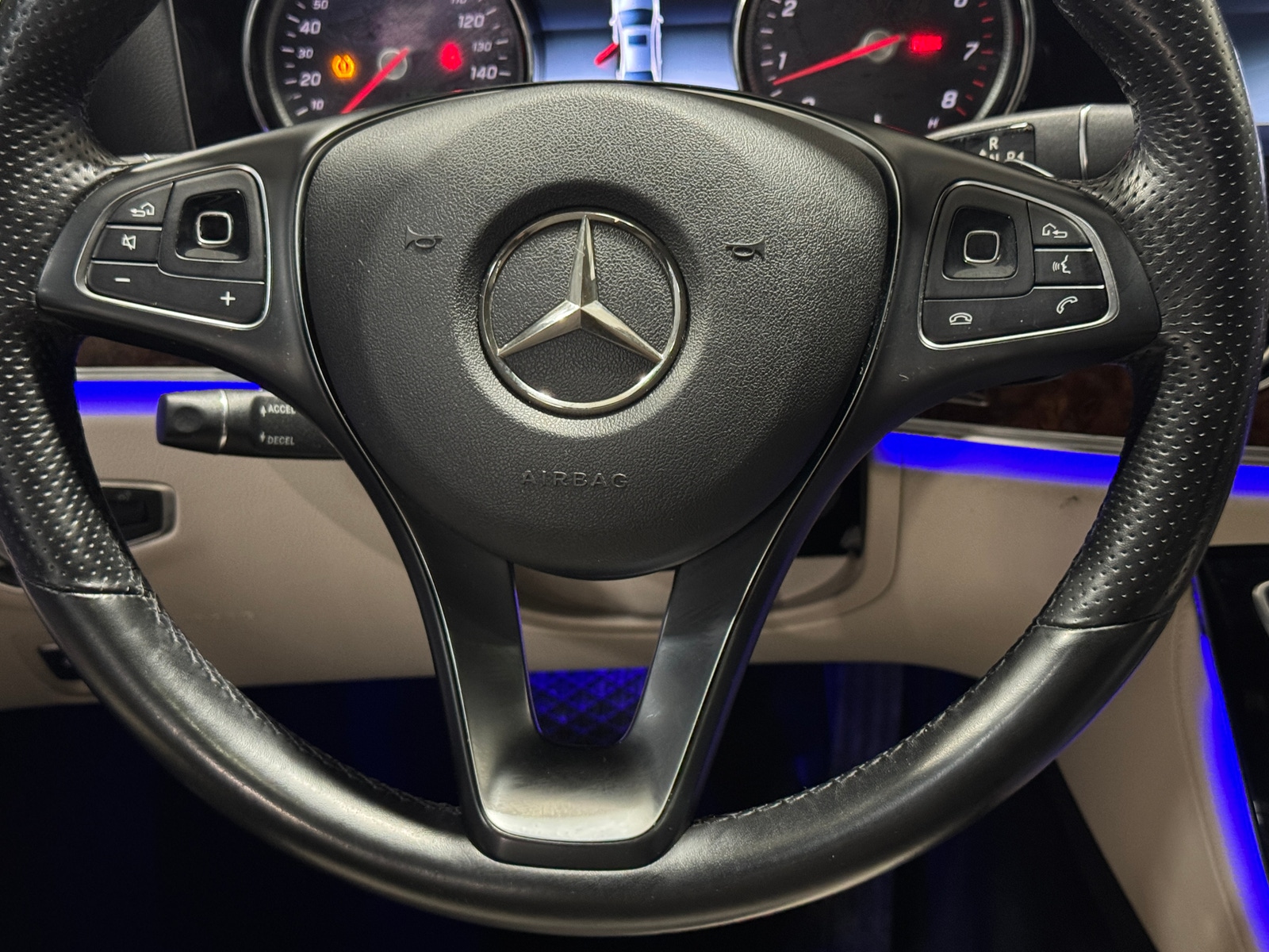 Thumbnail: 2017 Mercedes-Benz E-Class - 4