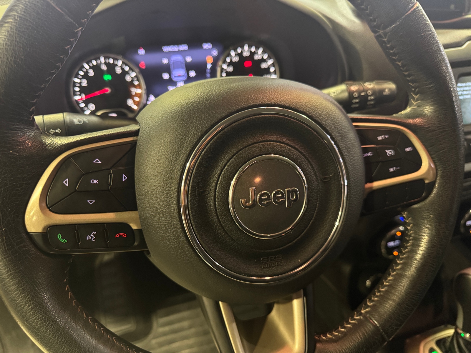 Thumbnail: 2015 Jeep Renegade - 4