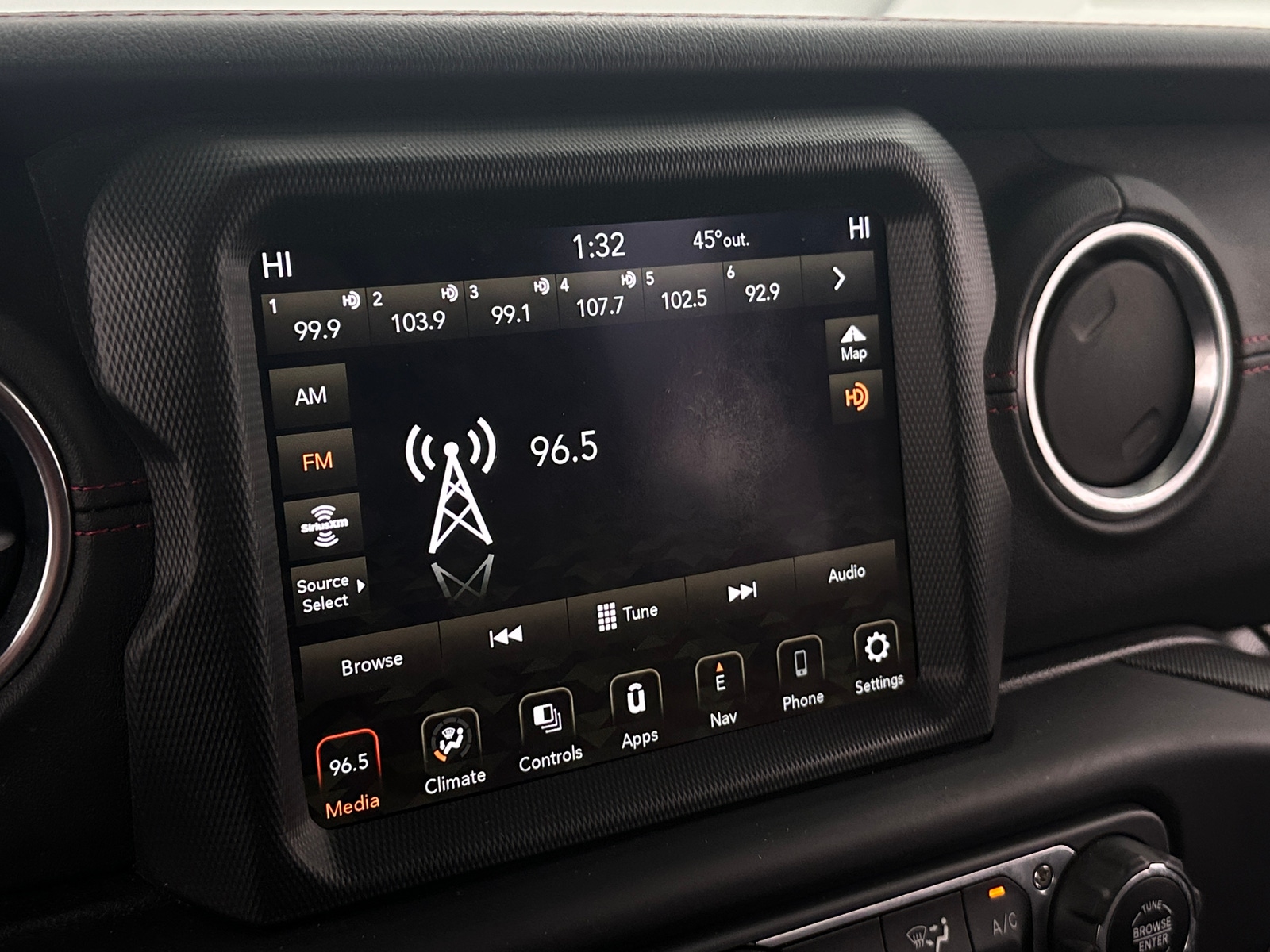 Thumbnail: 2020 Jeep Wrangler - 4