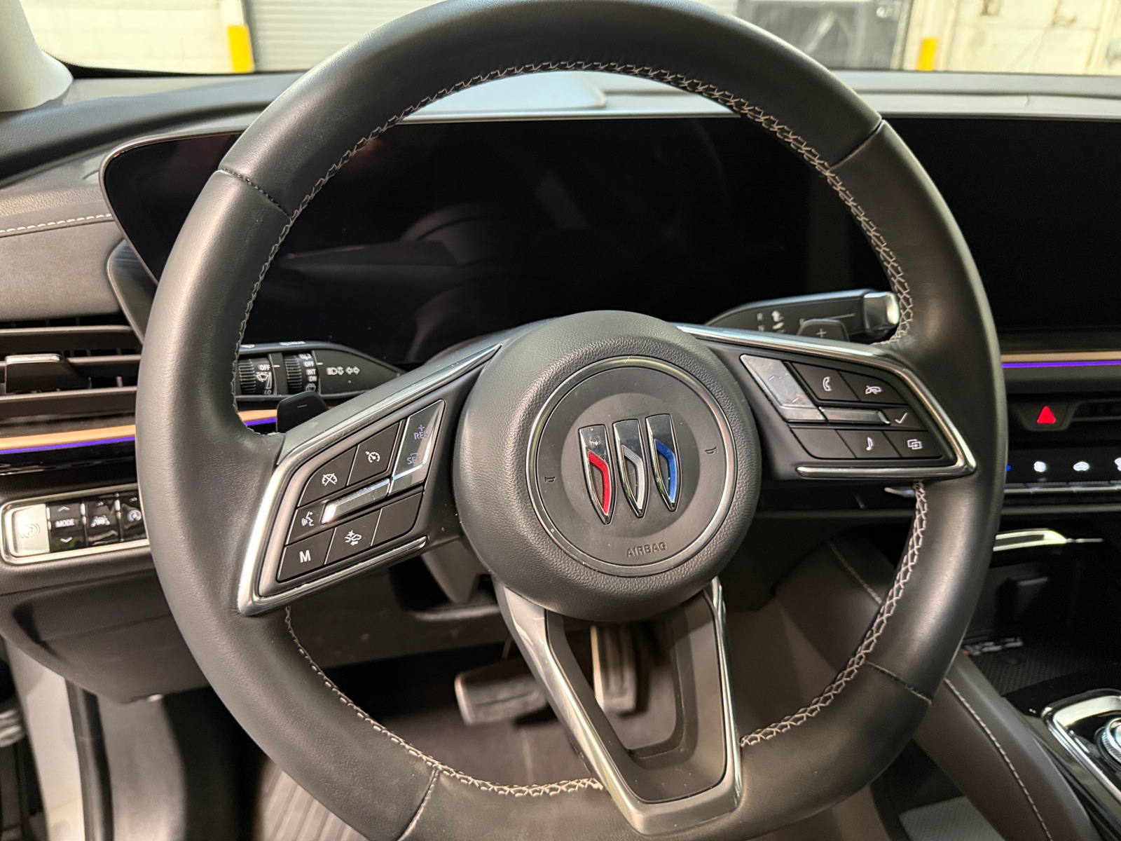 Thumbnail: 2025 Buick Envision - 4