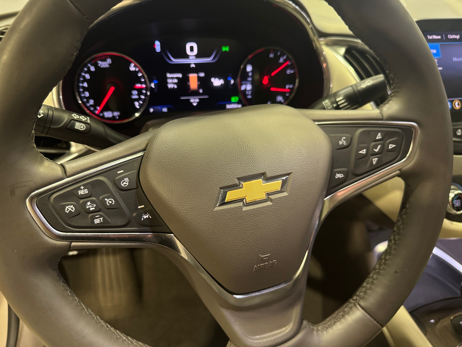 Thumbnail: 2024 Chevrolet Malibu - 4