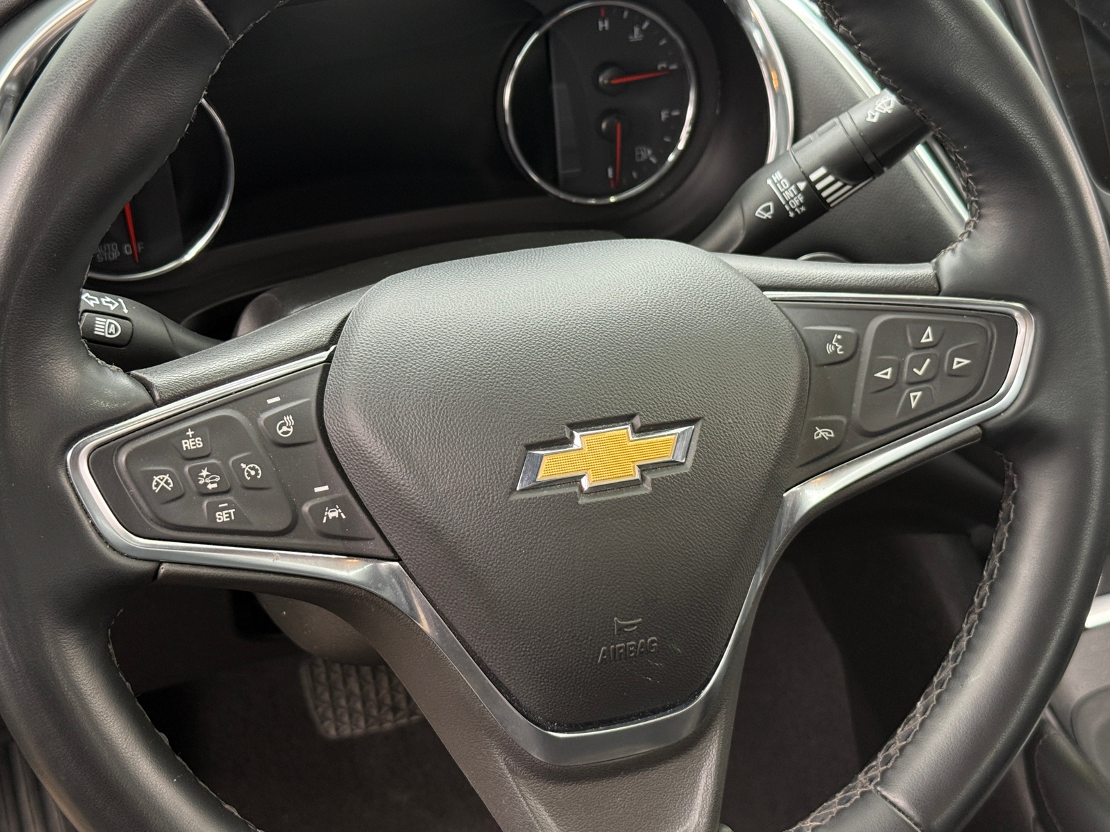 Thumbnail: 2024 Chevrolet Malibu - 4