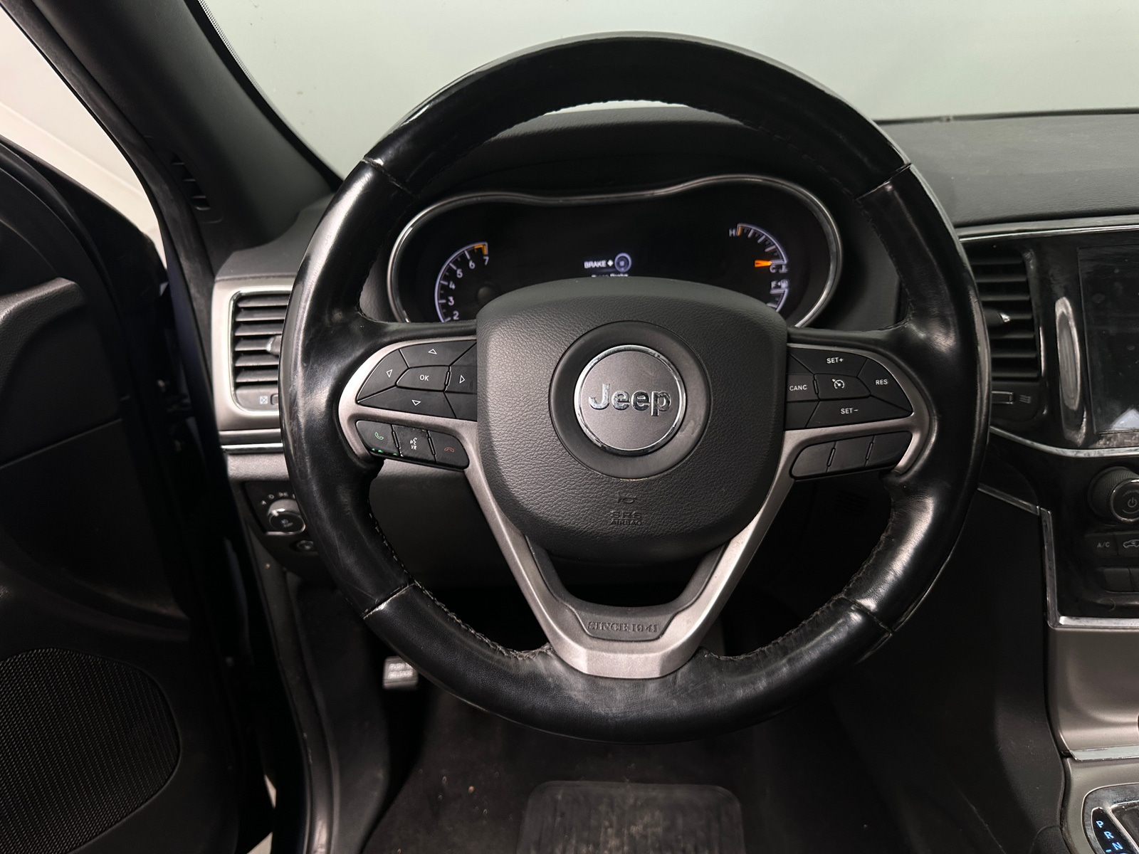 Thumbnail: 2020 Jeep Grand Cherokee - 4