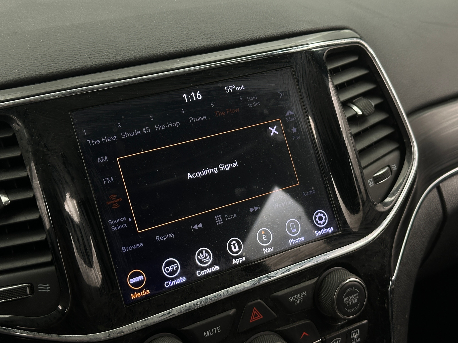 Thumbnail: 2020 Jeep Grand Cherokee - 3