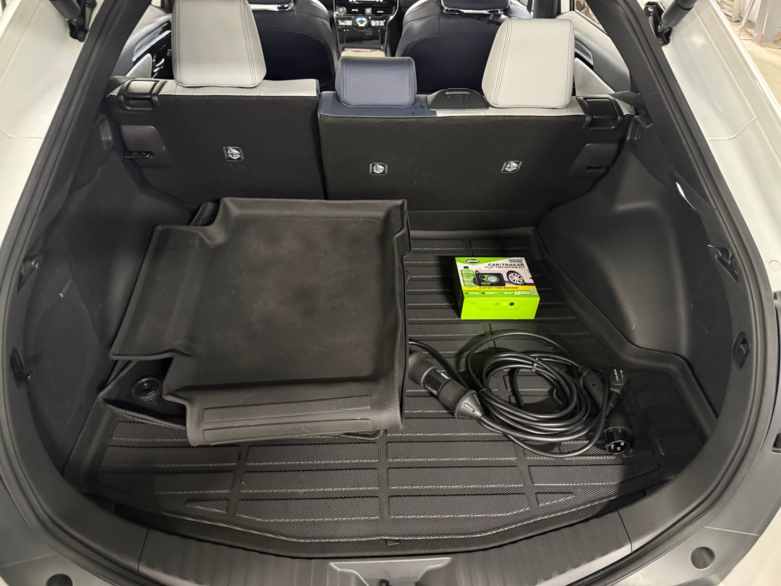 Thumbnail: 2023 Subaru Solterra - 6