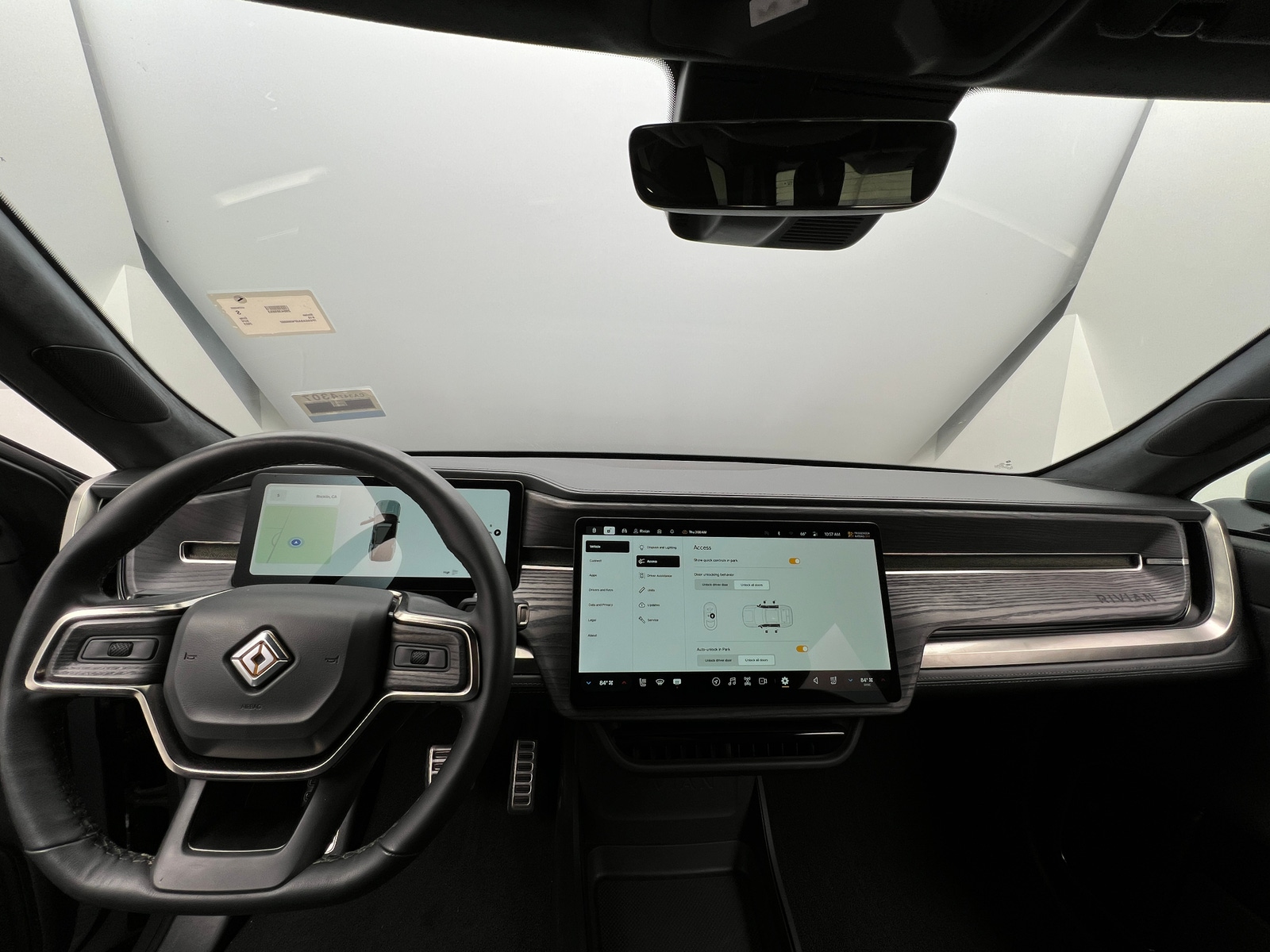 Thumbnail: 2023 Rivian R1S - 2