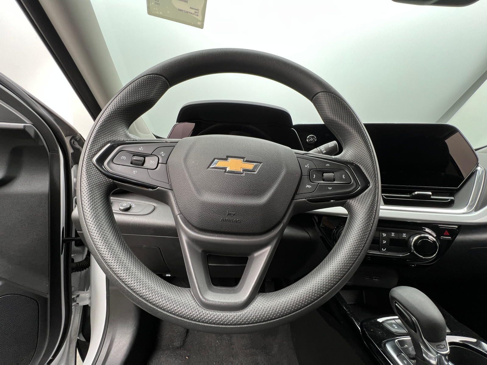 Thumbnail: 2025 Chevrolet Trax - 5