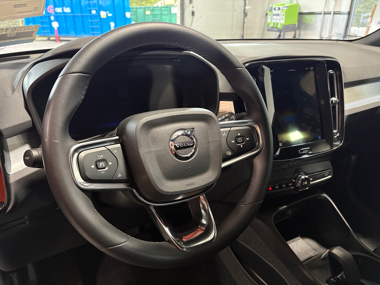 Thumbnail: 2024 Volvo XC40 - 5