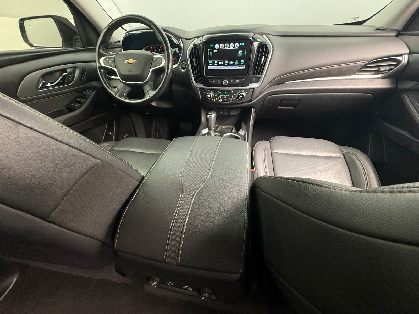 Thumbnail: 2019 Chevrolet Traverse - 2