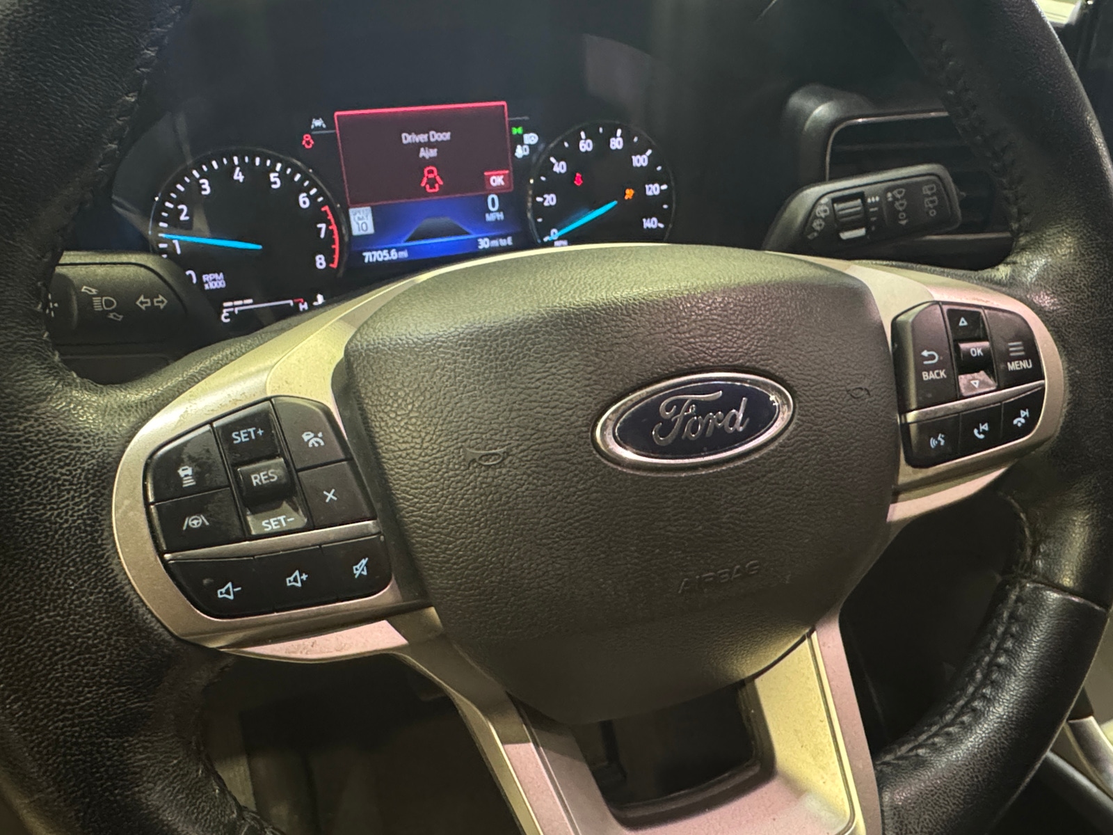 Thumbnail: 2022 Ford Explorer - 5