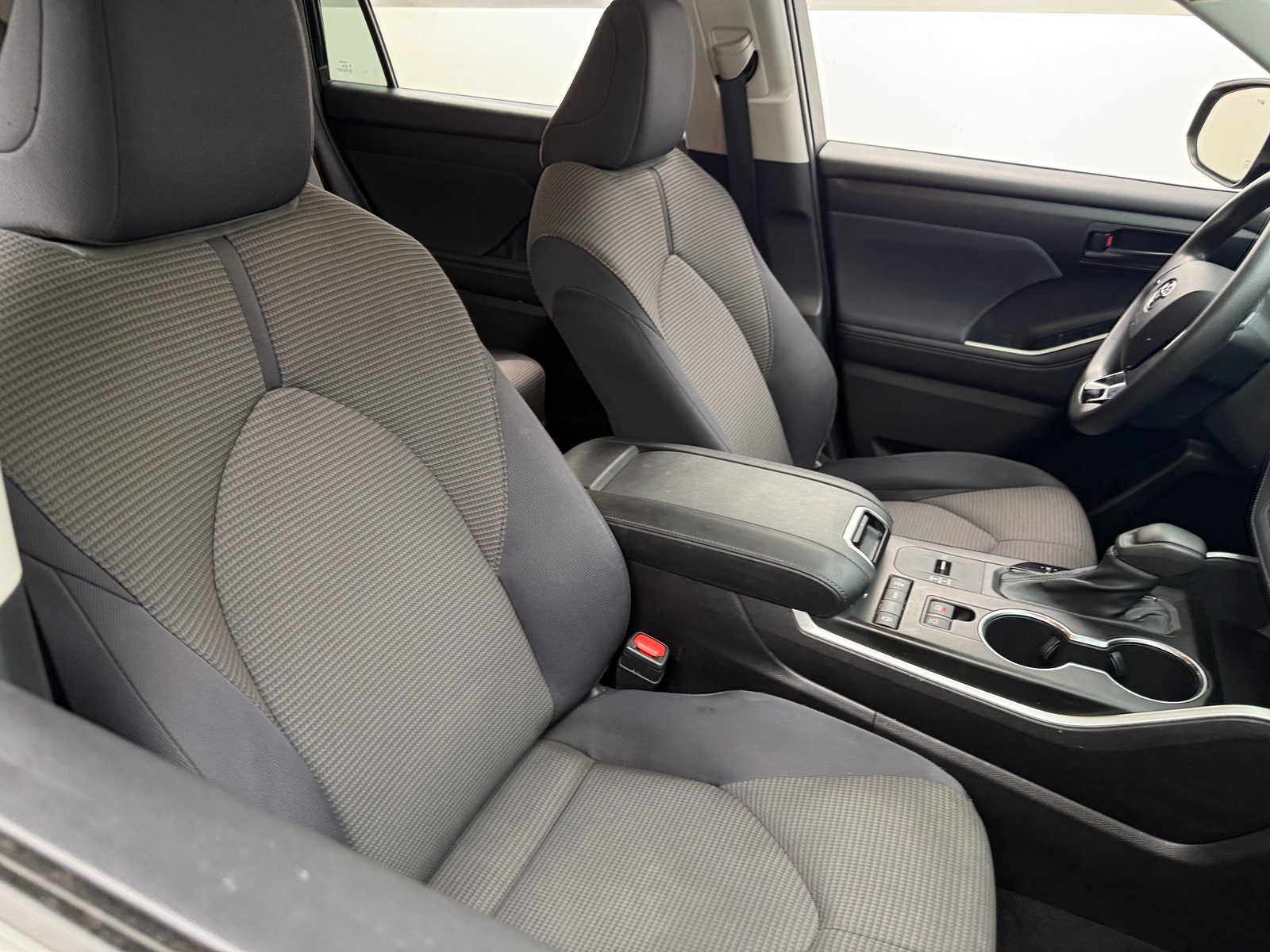 Thumbnail: 2020 Toyota Highlander - 2