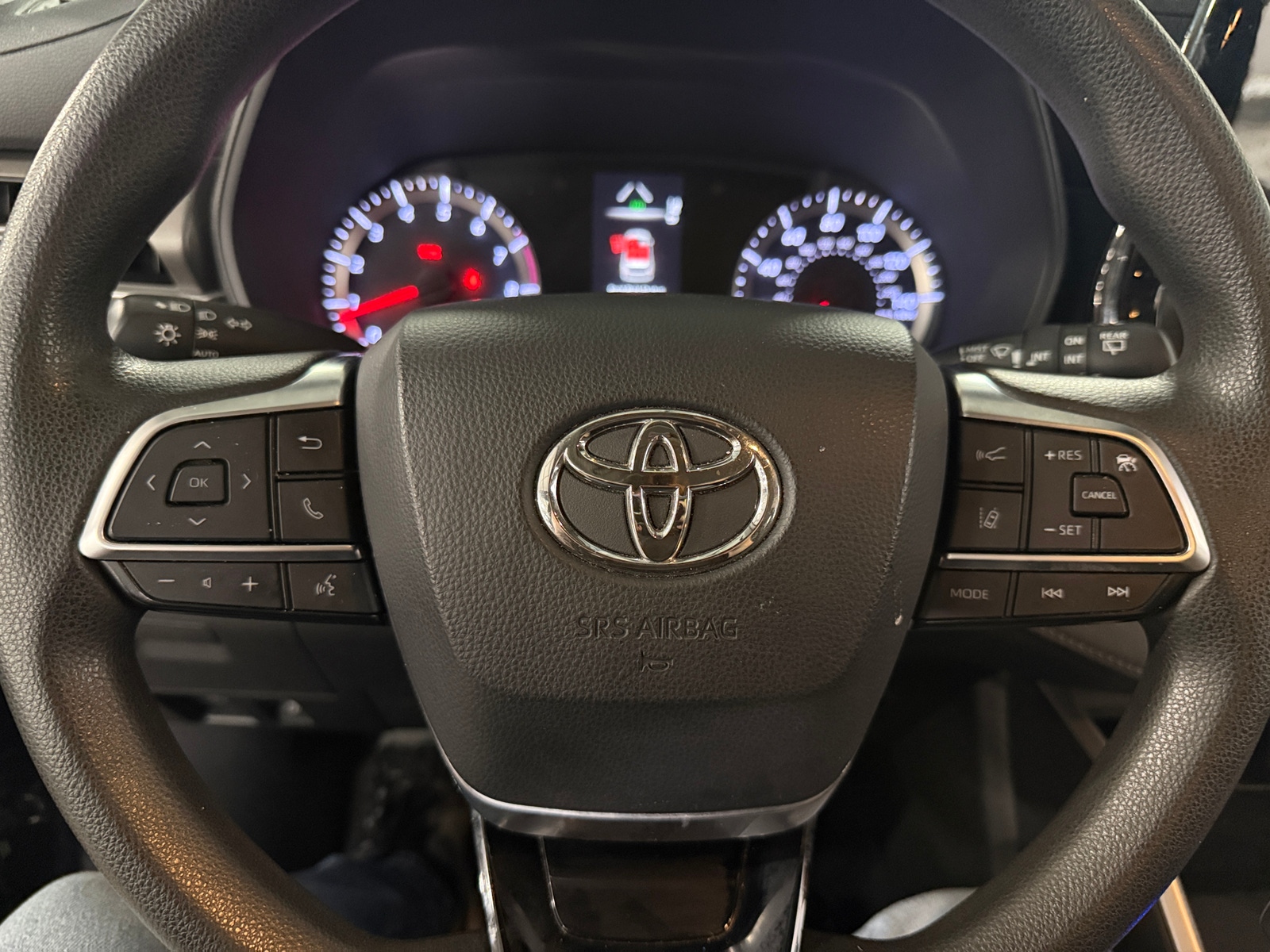 Thumbnail: 2020 Toyota Highlander - 5