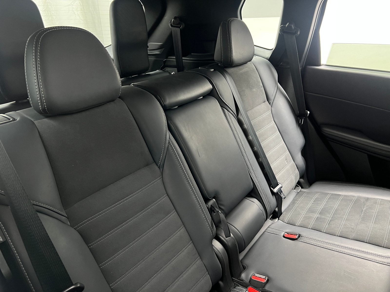 Thumbnail: 2024 Mitsubishi Outlander - 5